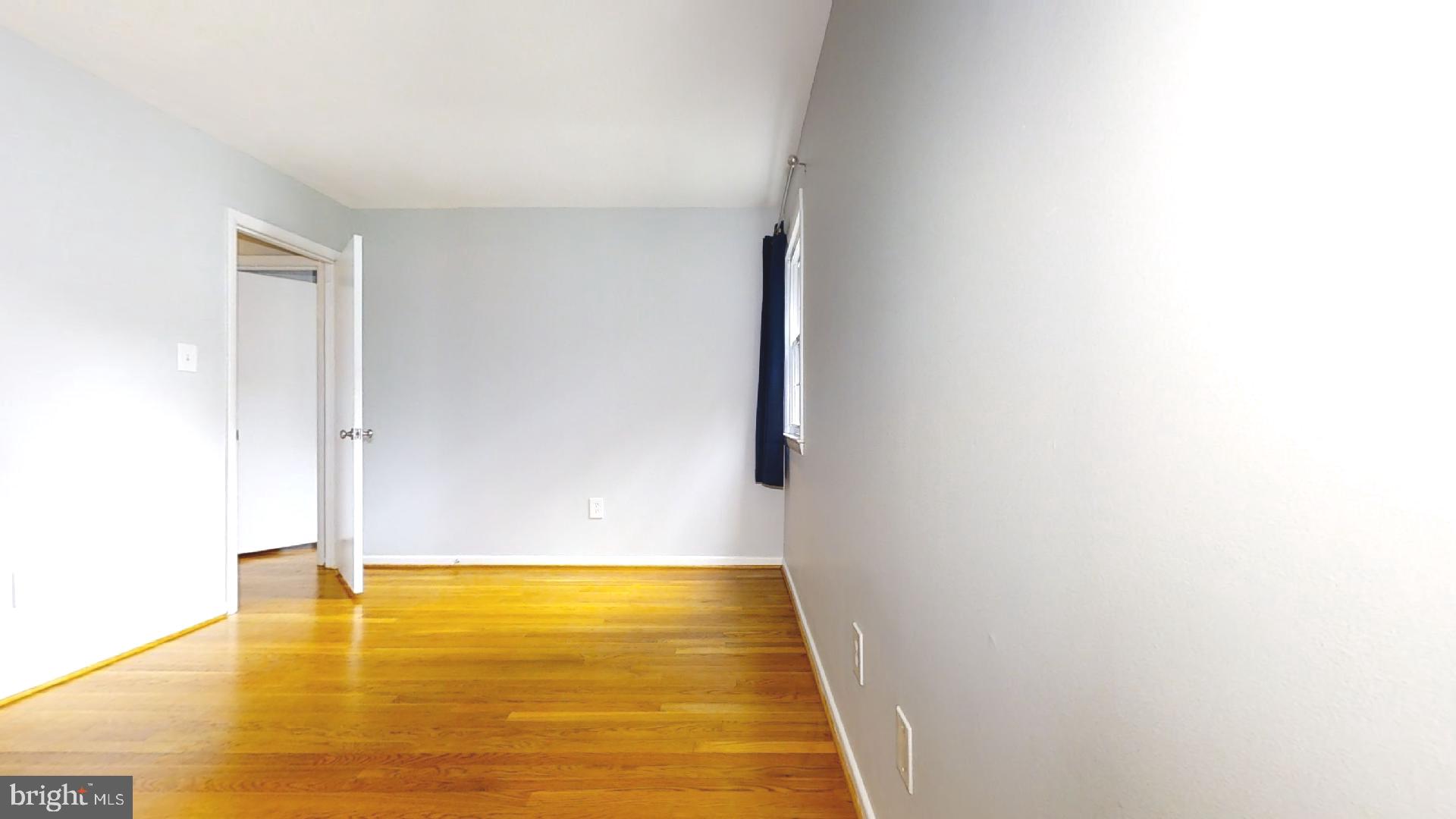 MOSBY WOODS - Residential Lease