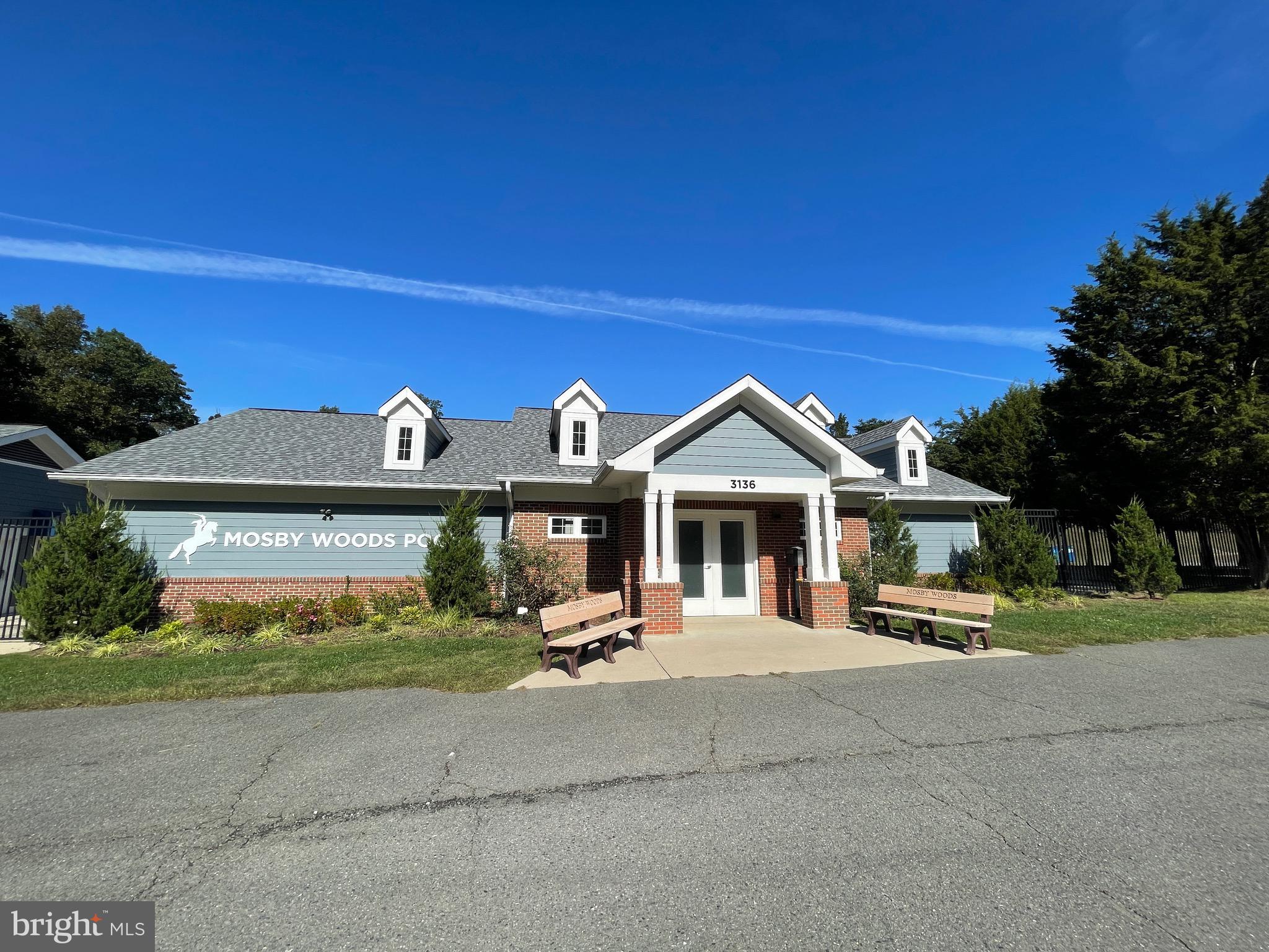 MOSBY WOODS - Residential Lease