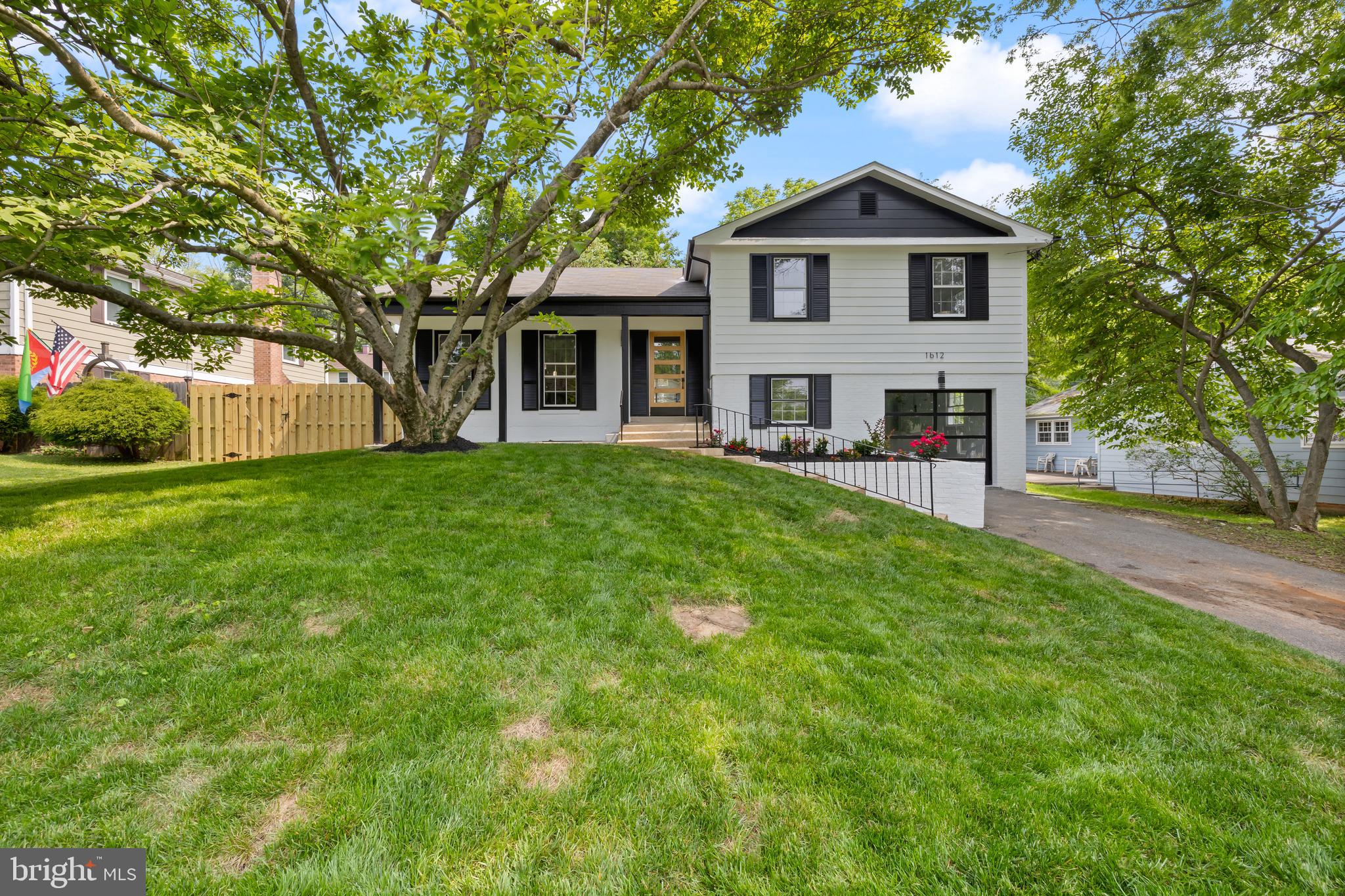 1612 LEMONTREE LANE