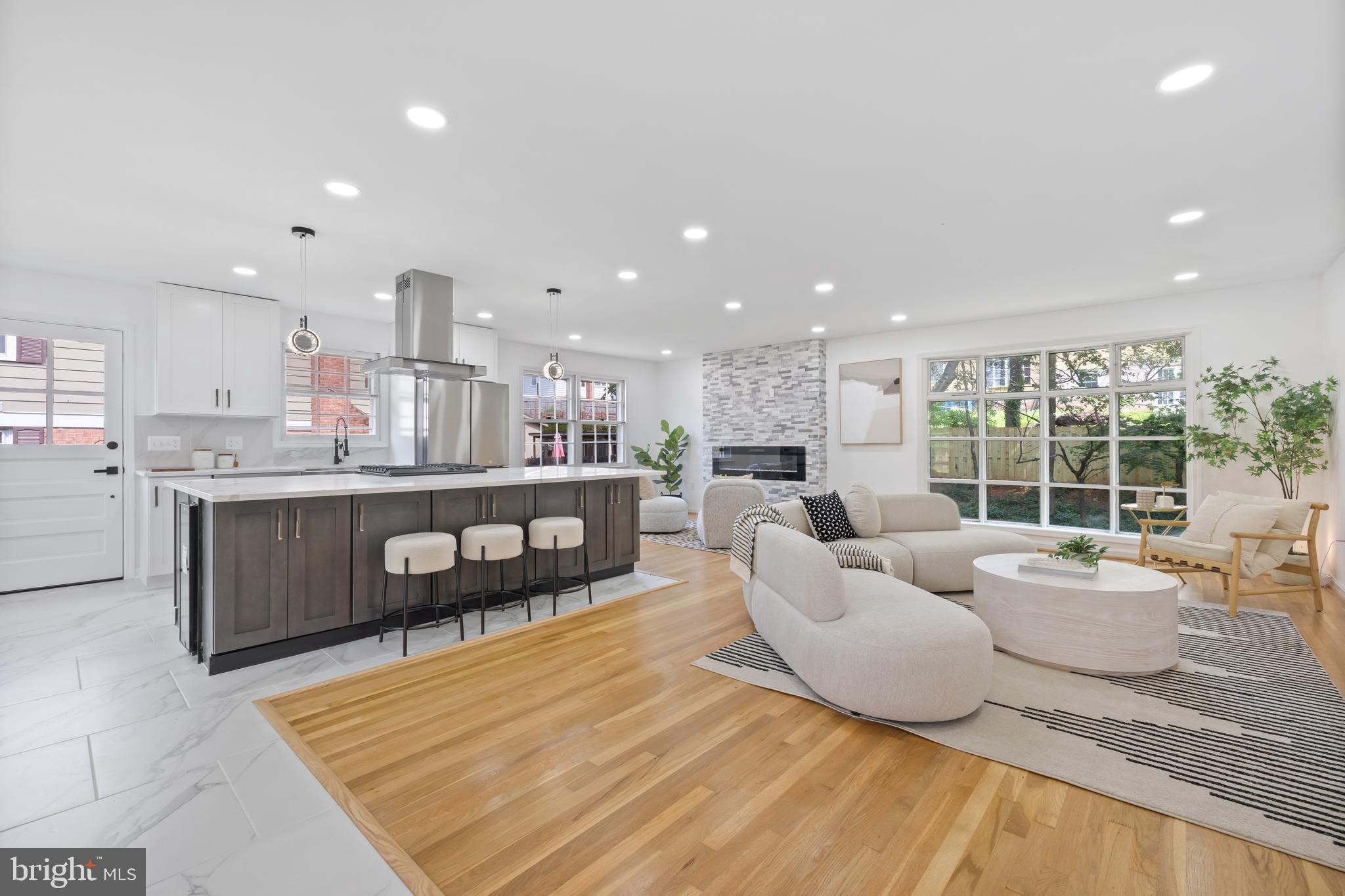 1612 LEMONTREE LANE