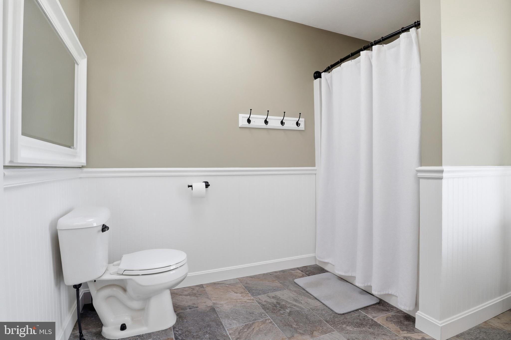 JACKSON HEIGHTS - Residential