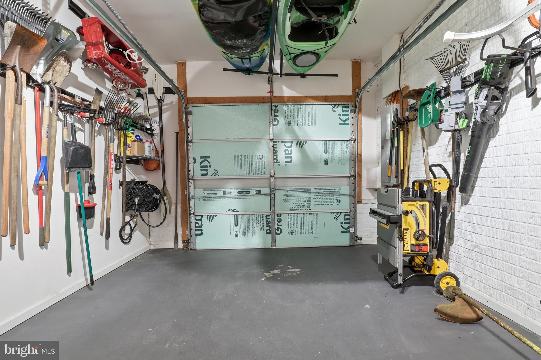 JACKSON HEIGHTS - Residential