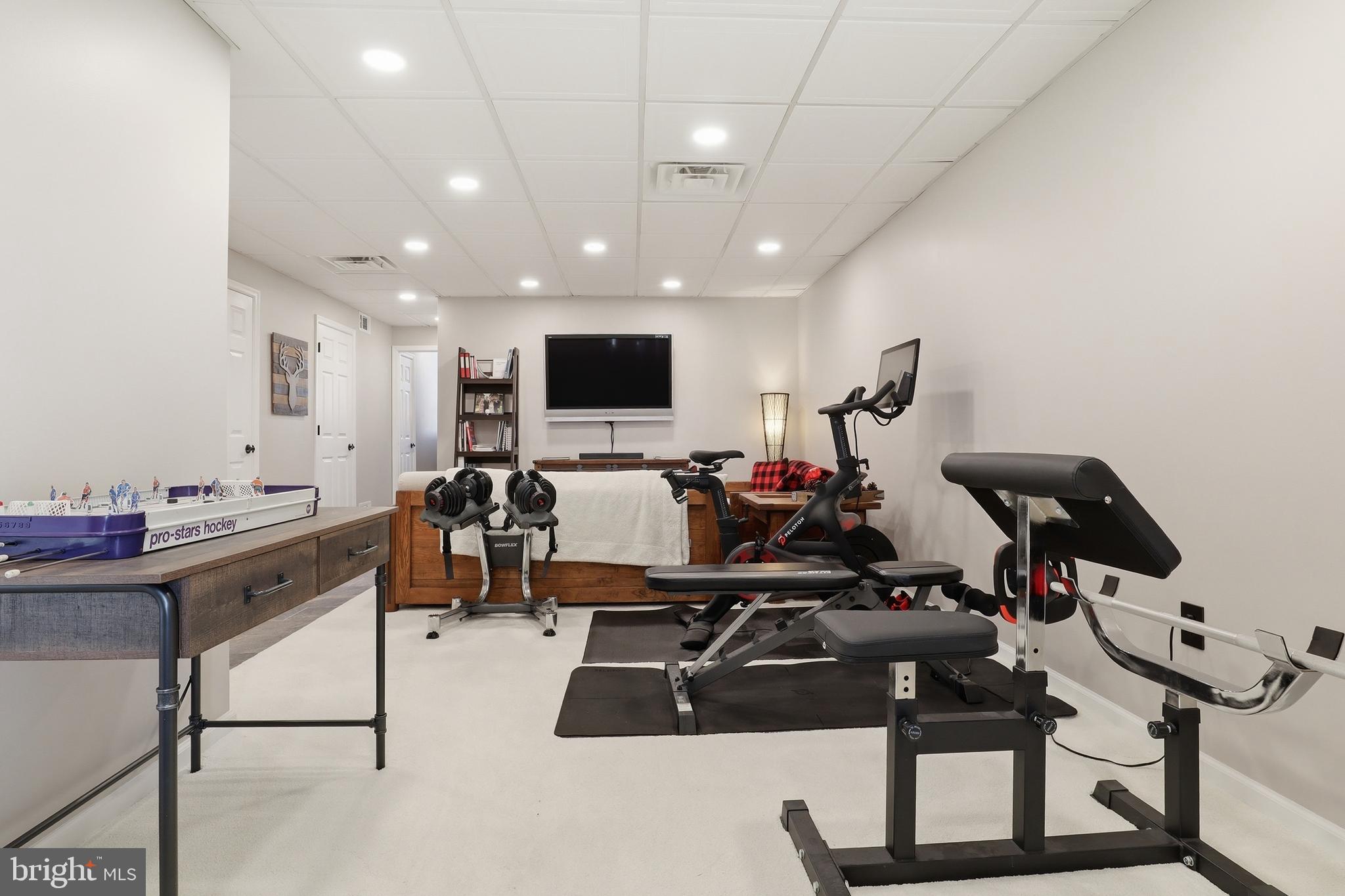 JACKSON HEIGHTS - Residential