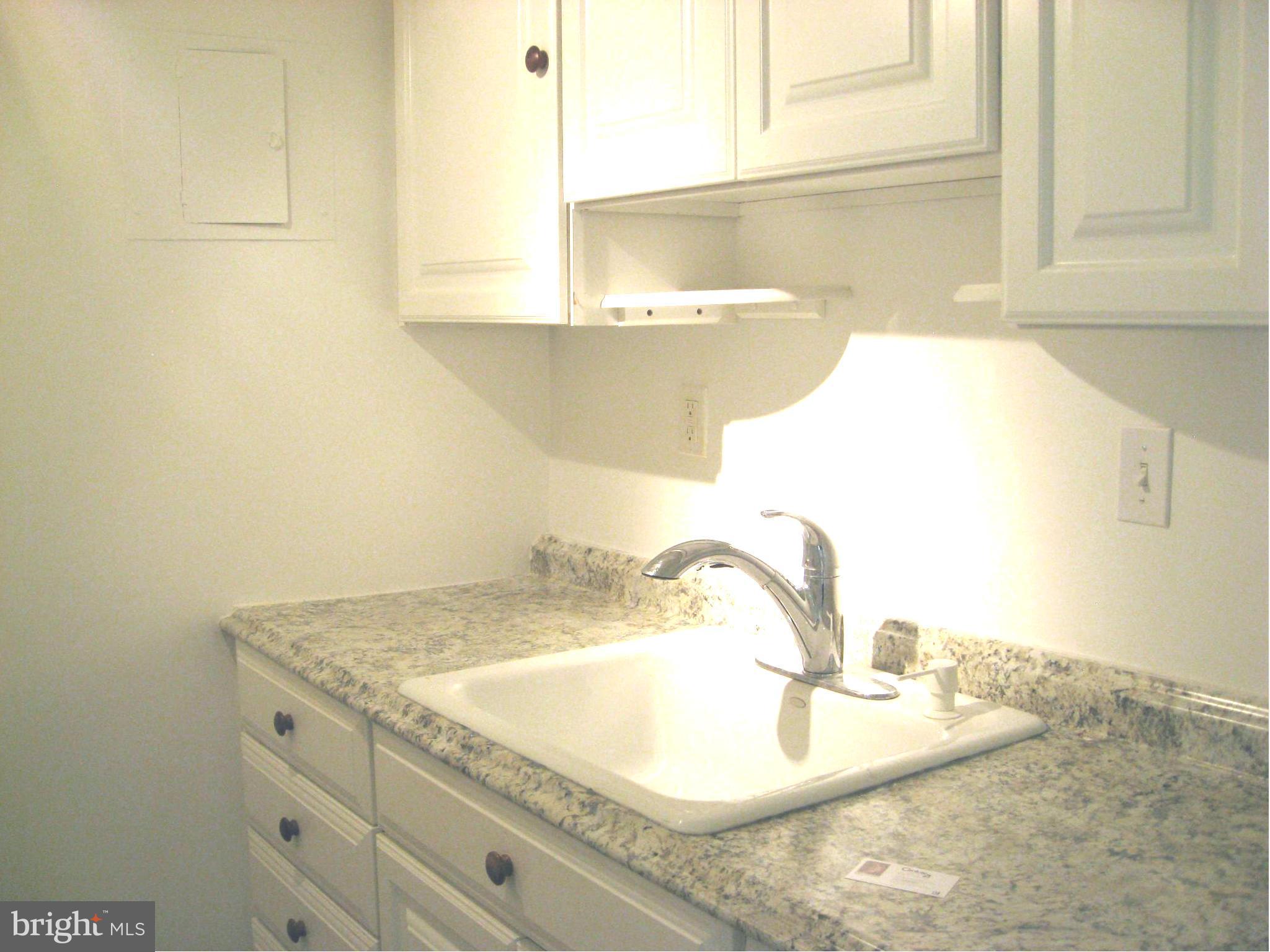 HORIZON HOUSE - Residential Lease