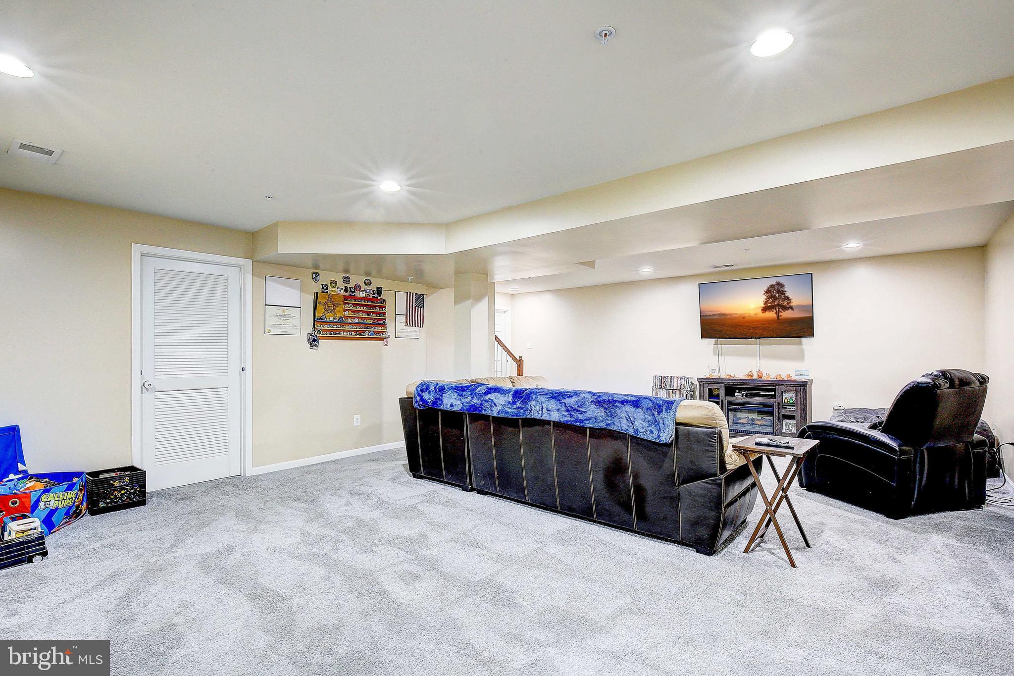 BRENTWOOD - Residential