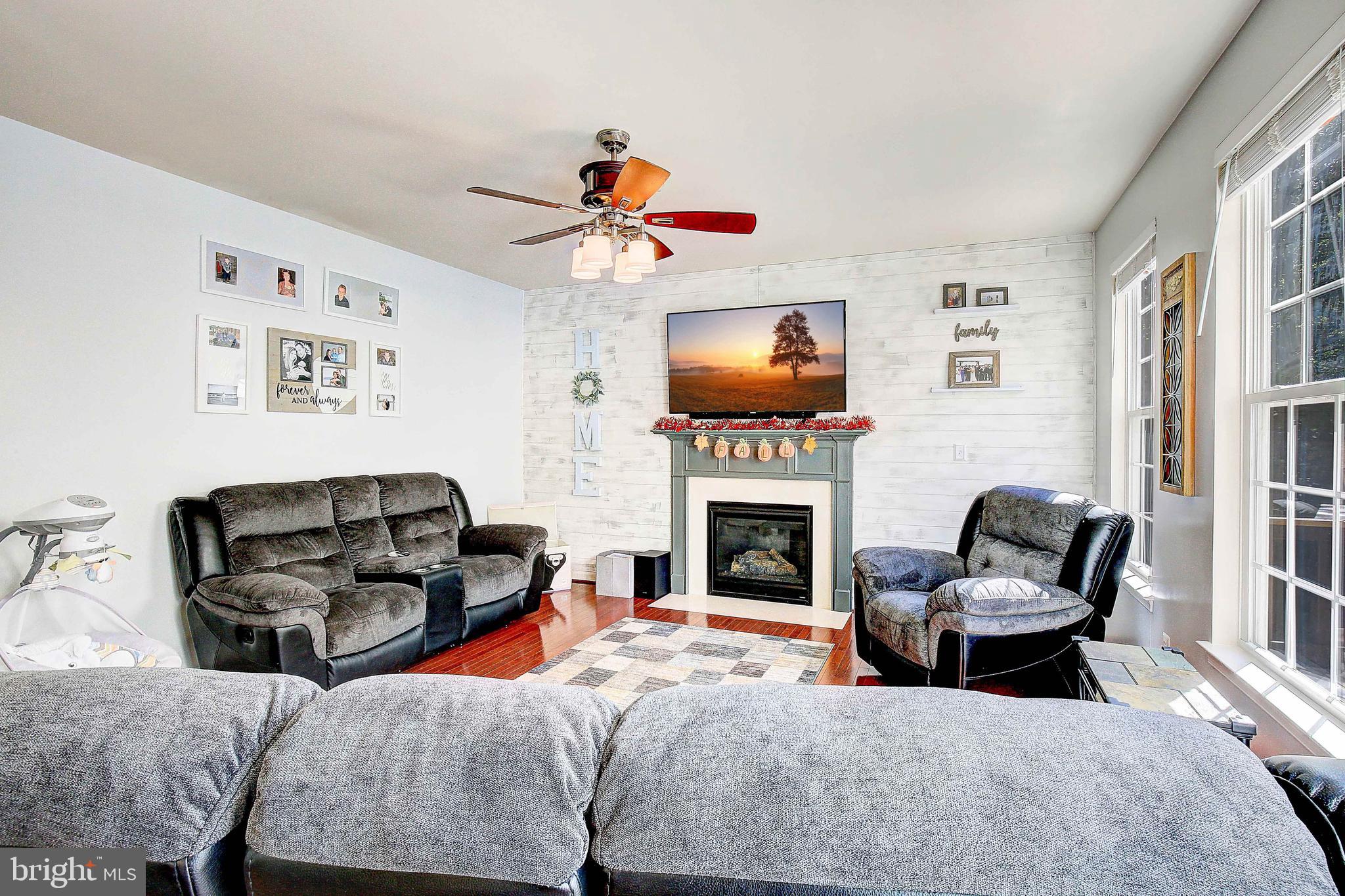 BRENTWOOD - Residential