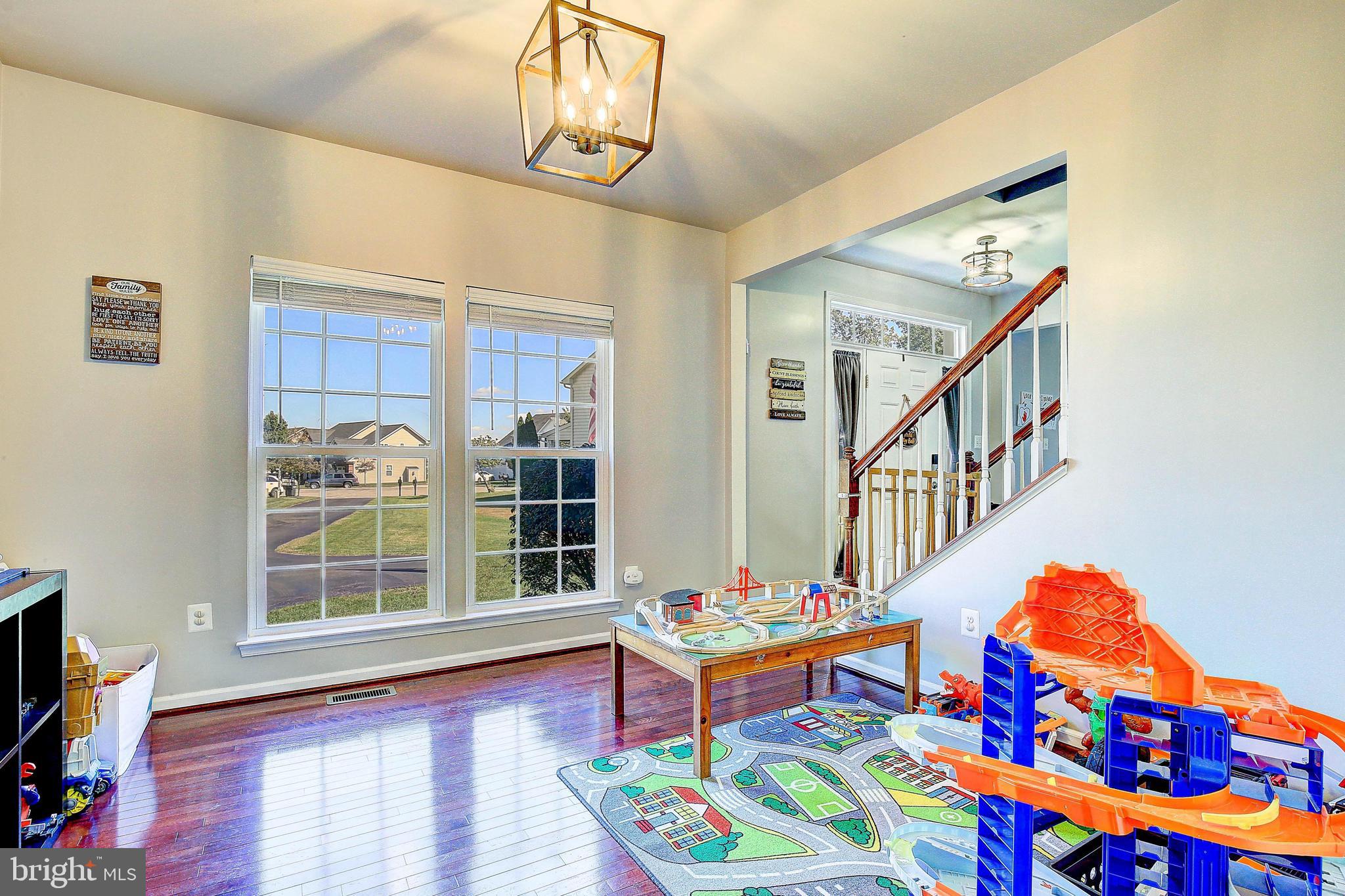 BRENTWOOD - Residential