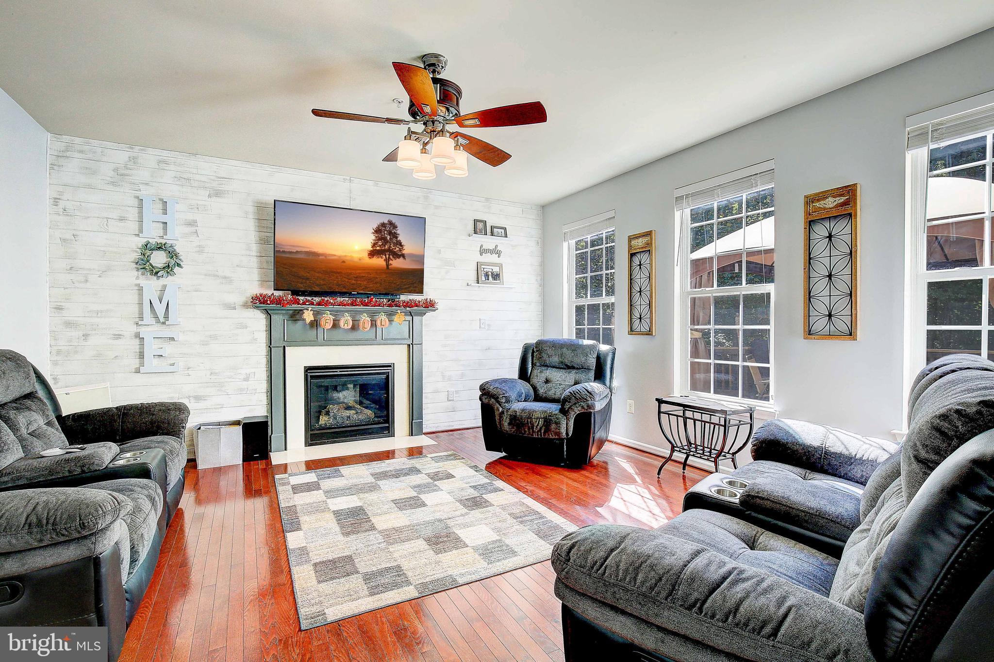 BRENTWOOD - Residential