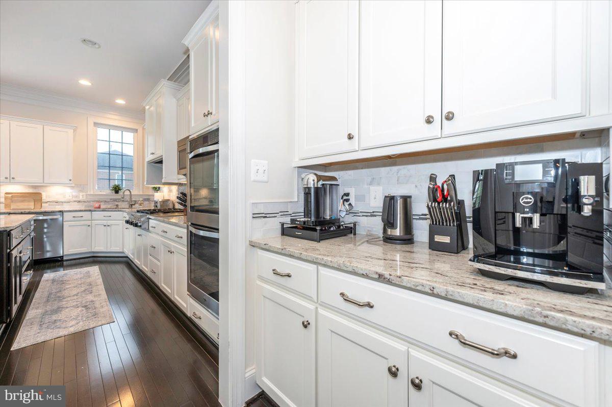 CROWN POINTE - Residential