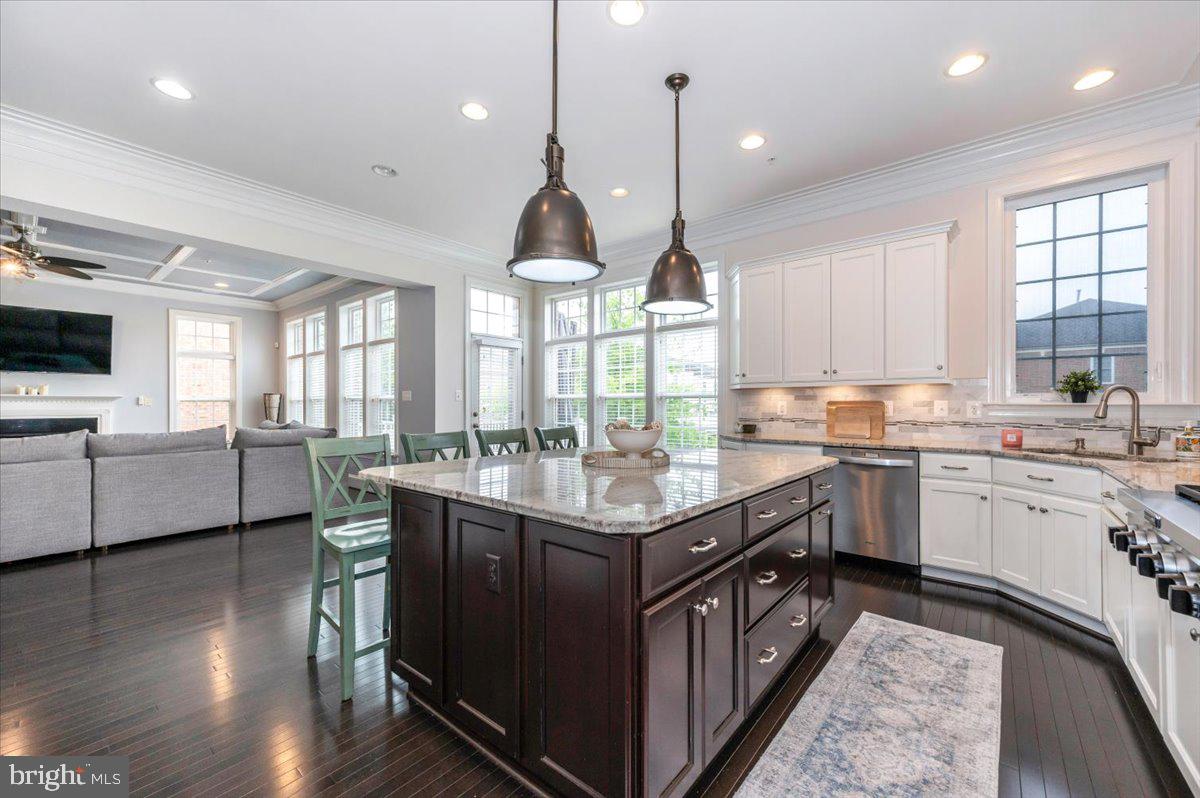 CROWN POINTE - Residential