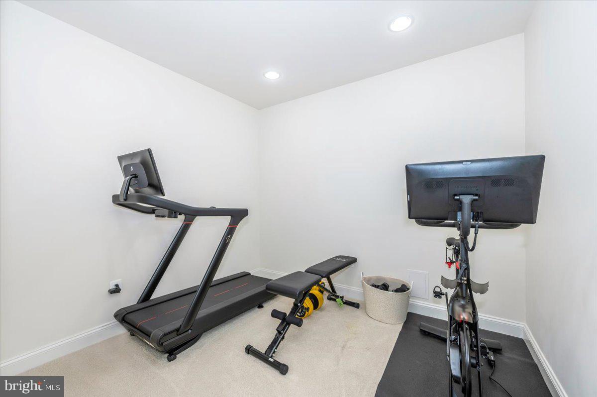 CROWN POINTE - Residential