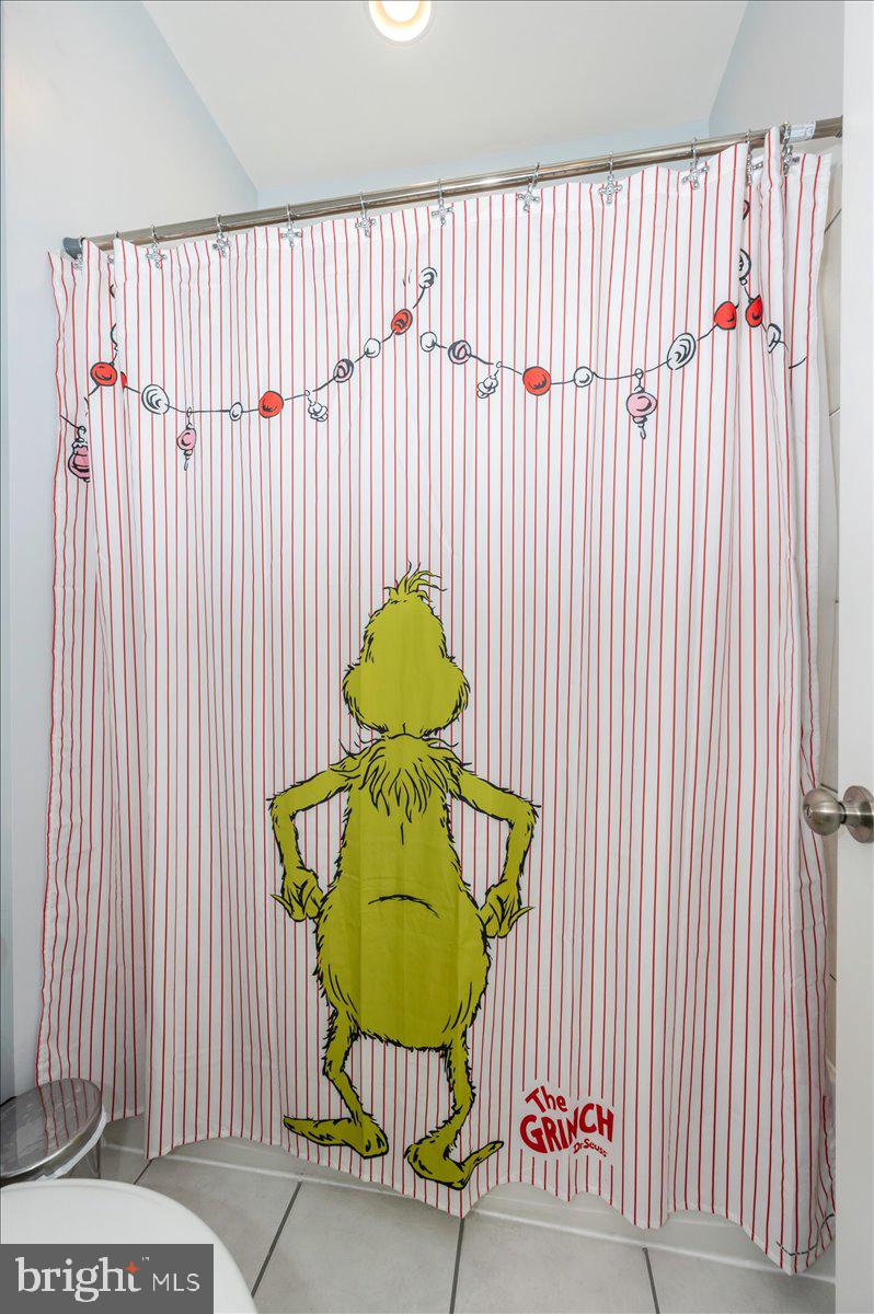 CROWN POINTE - Residential