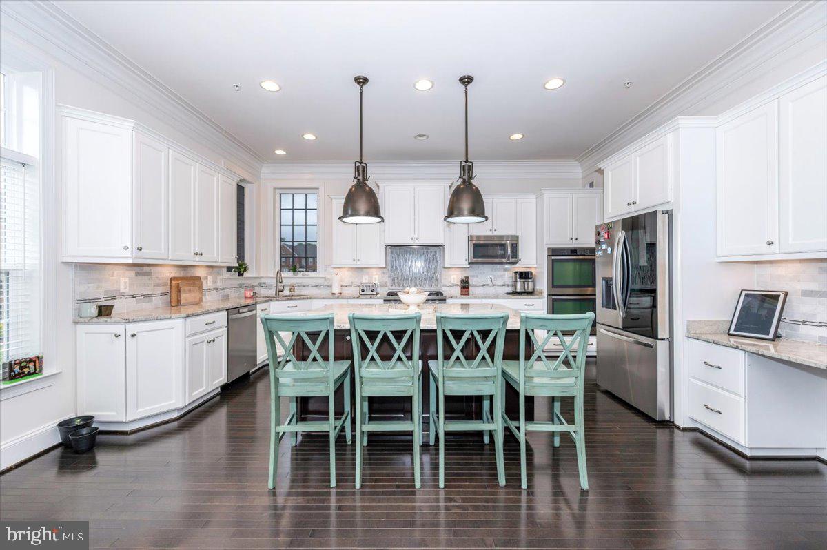 CROWN POINTE - Residential