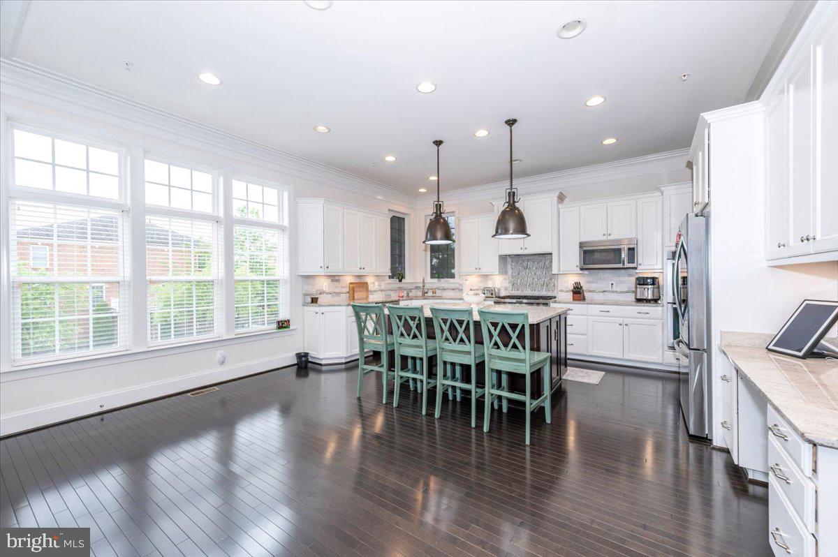 CROWN POINTE - Residential