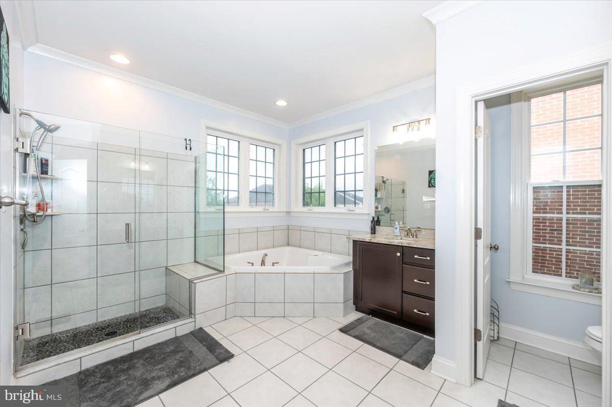 CROWN POINTE - Residential