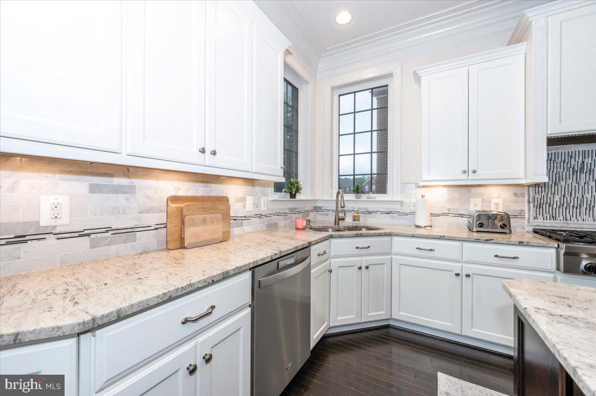 CROWN POINTE - Residential