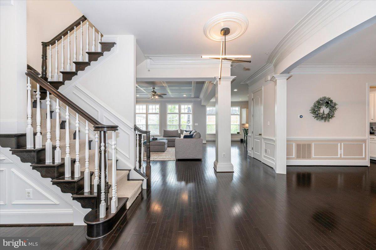 CROWN POINTE - Residential