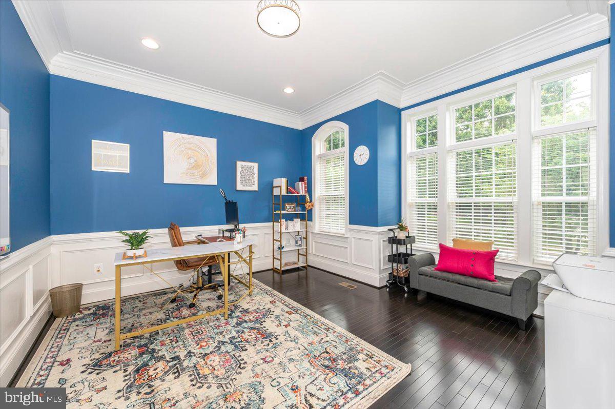 CROWN POINTE - Residential