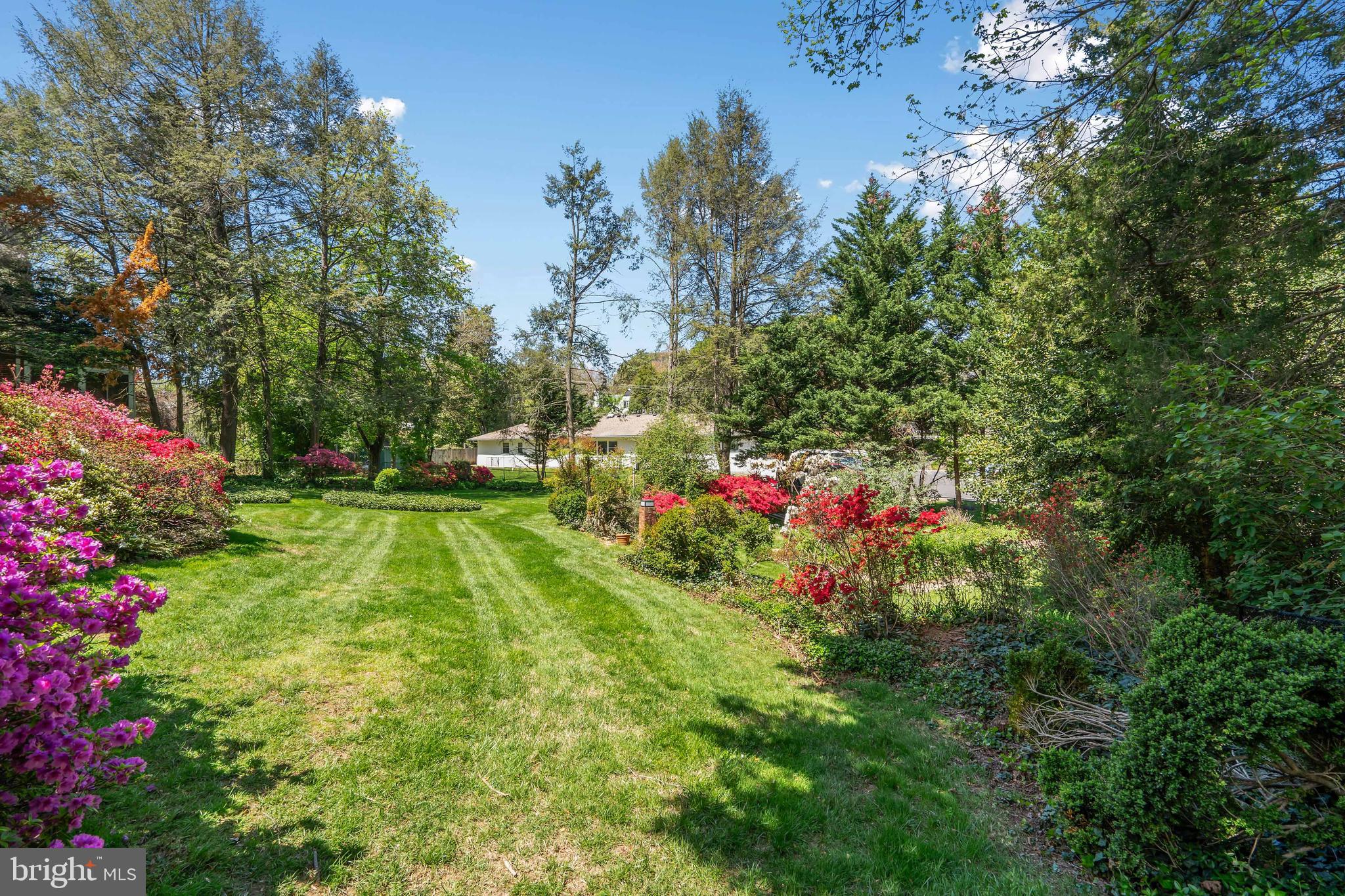 SEVEN OAKS - Residential