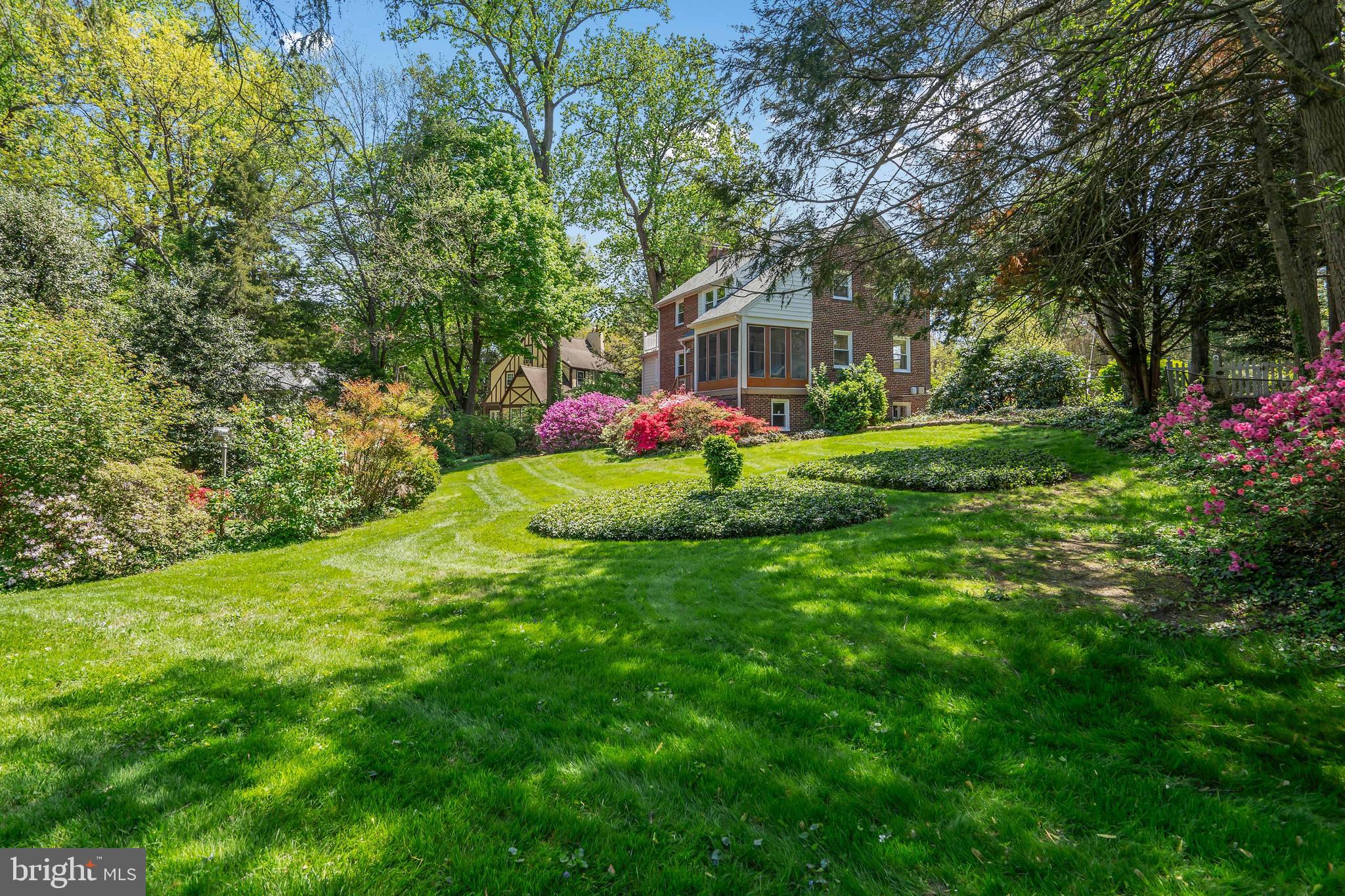 SEVEN OAKS - Residential