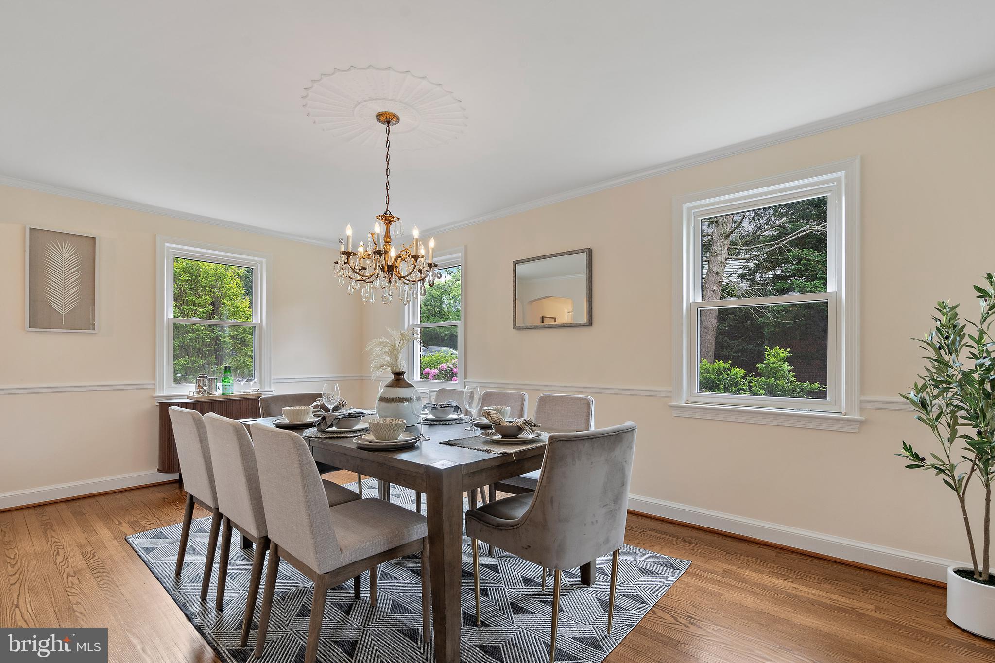 SEVEN OAKS - Residential