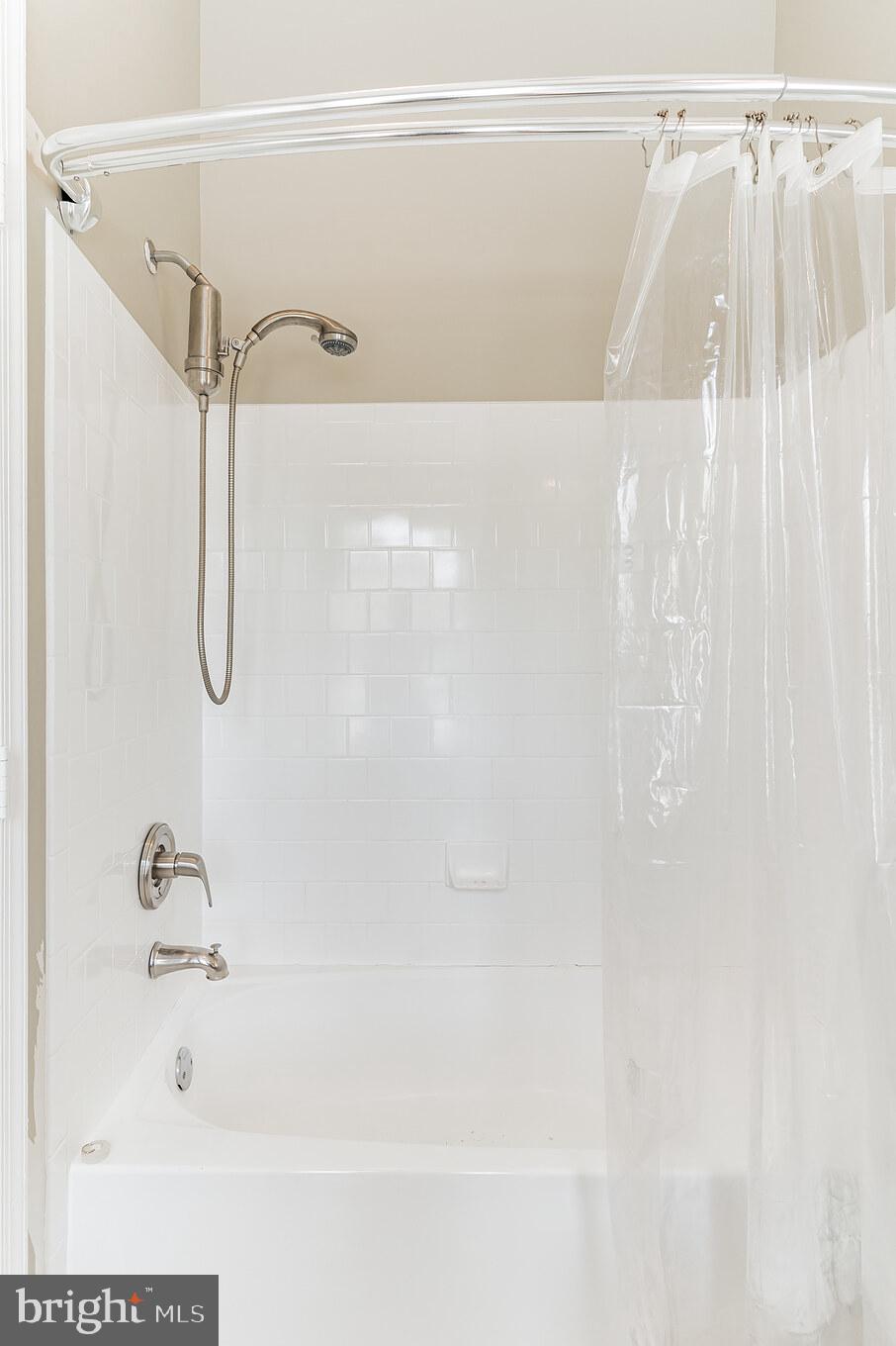 ARBOR WEST - Residential