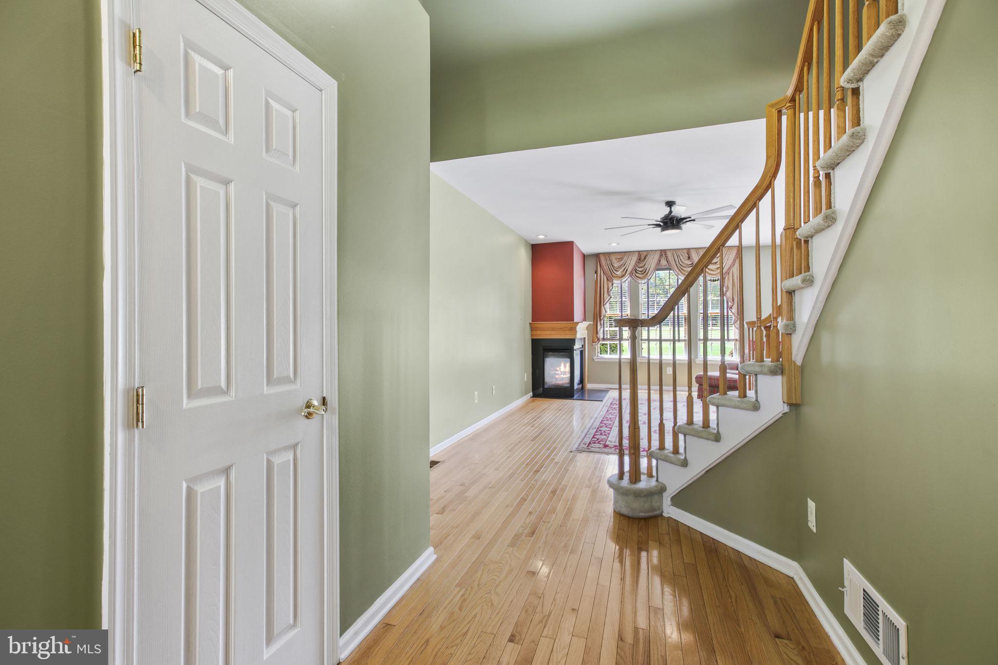 30 SPYGLASS COURT