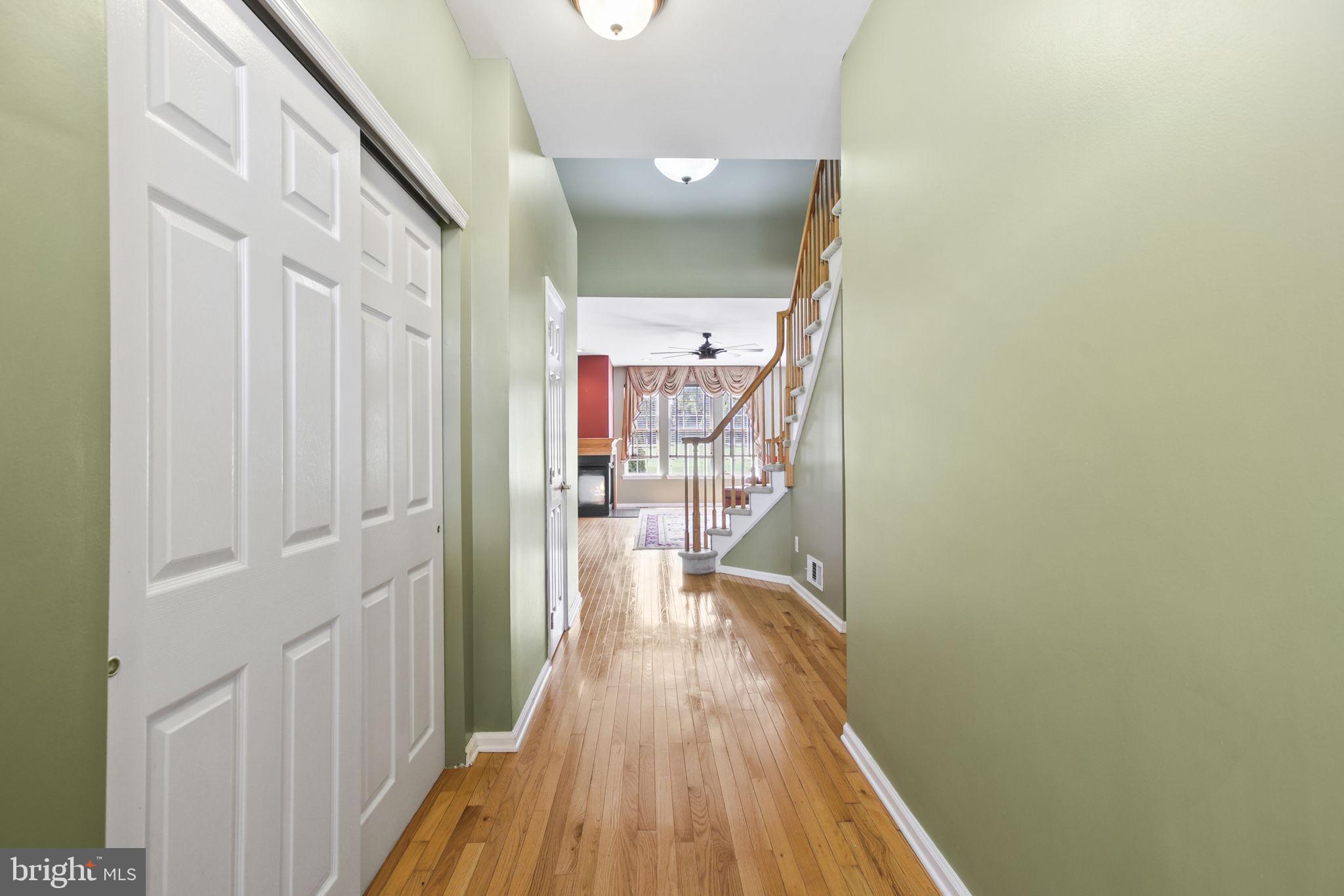 30 SPYGLASS COURT
