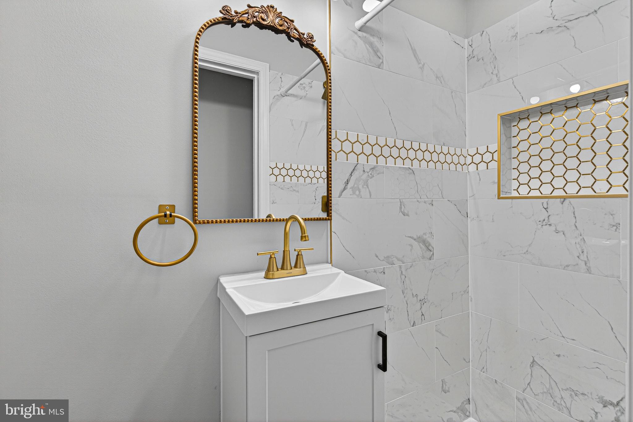 SHIPLEY HILL - Residential