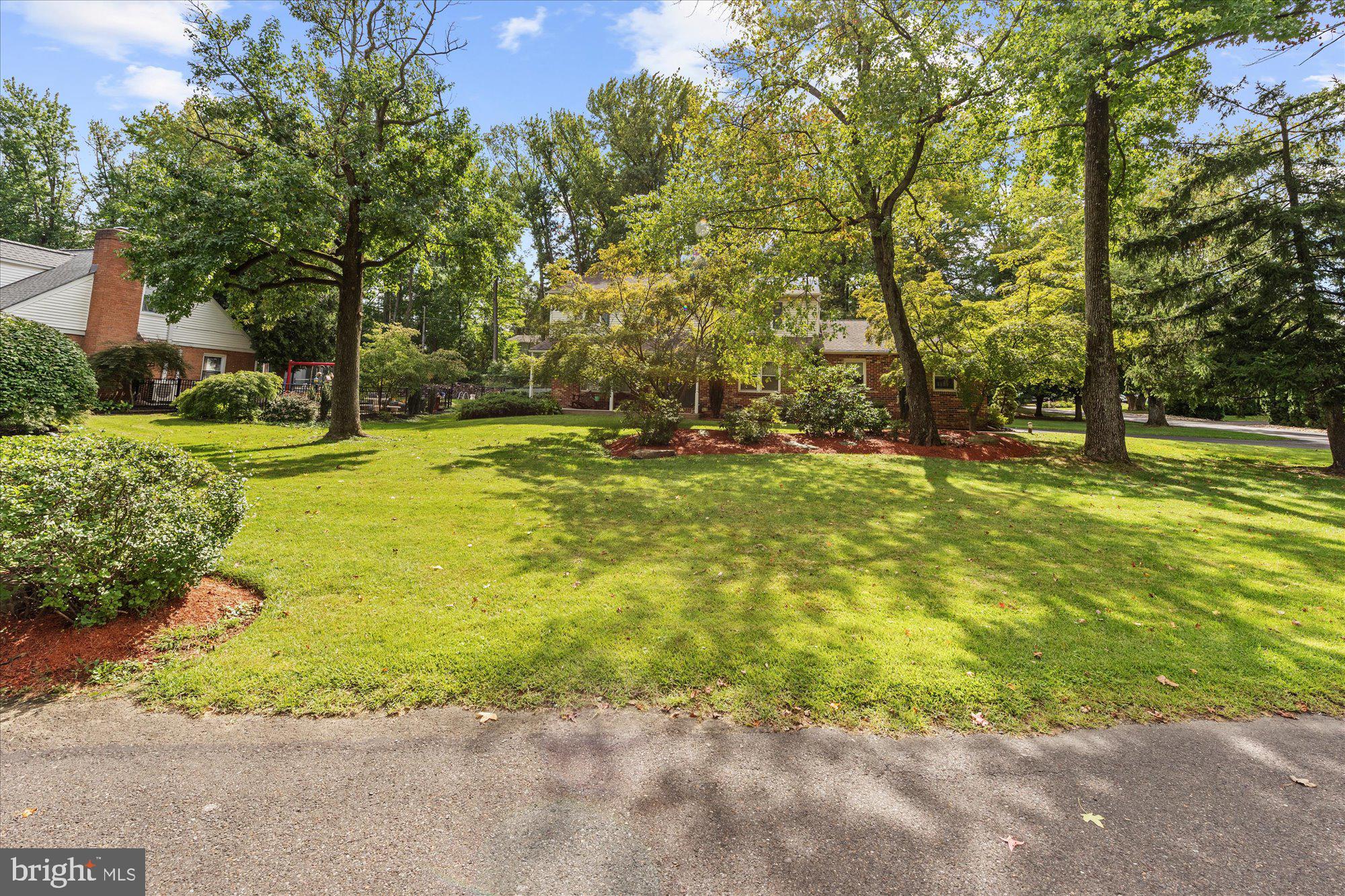 945 ROBERTS ROAD