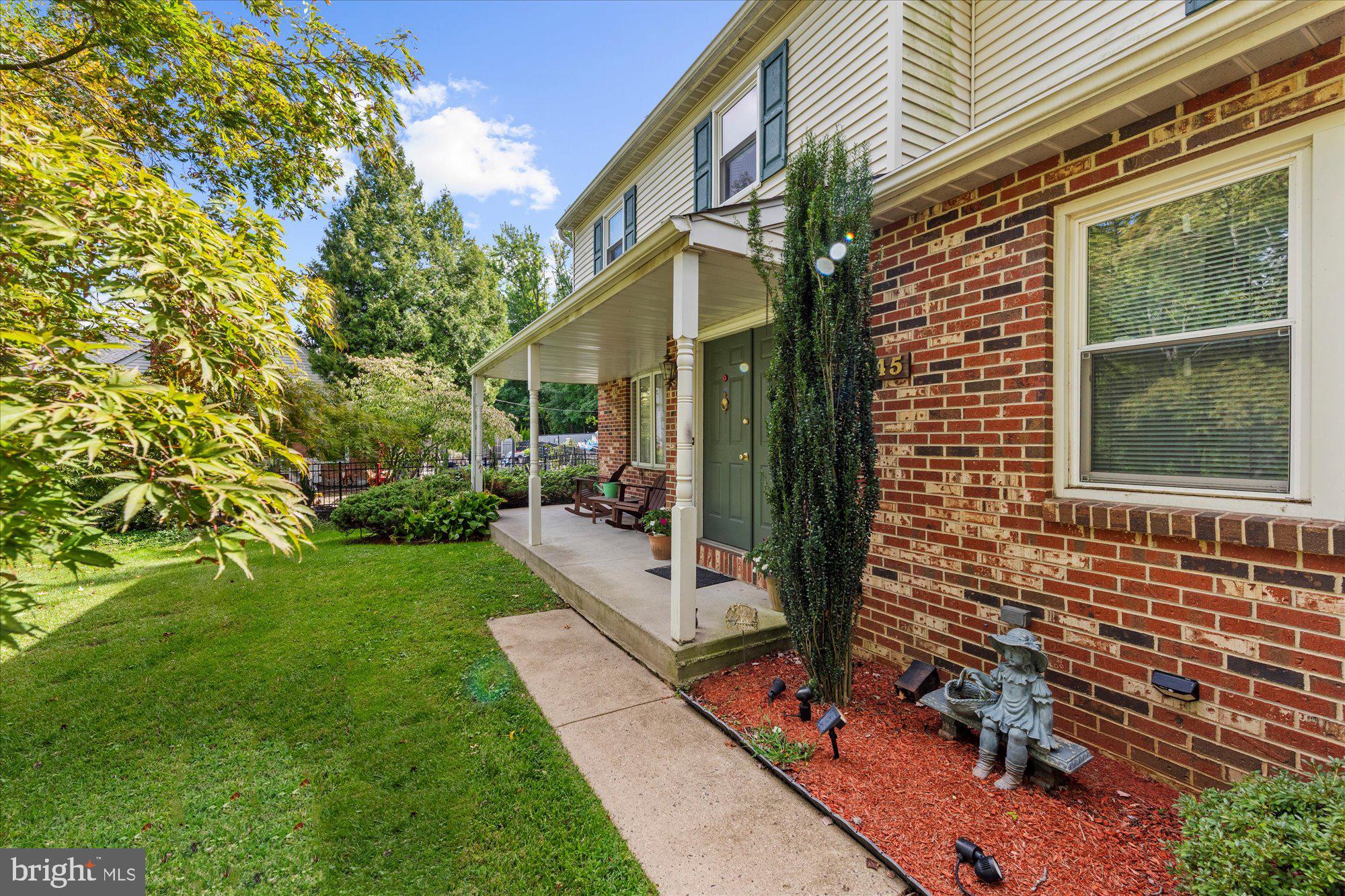 945 ROBERTS ROAD