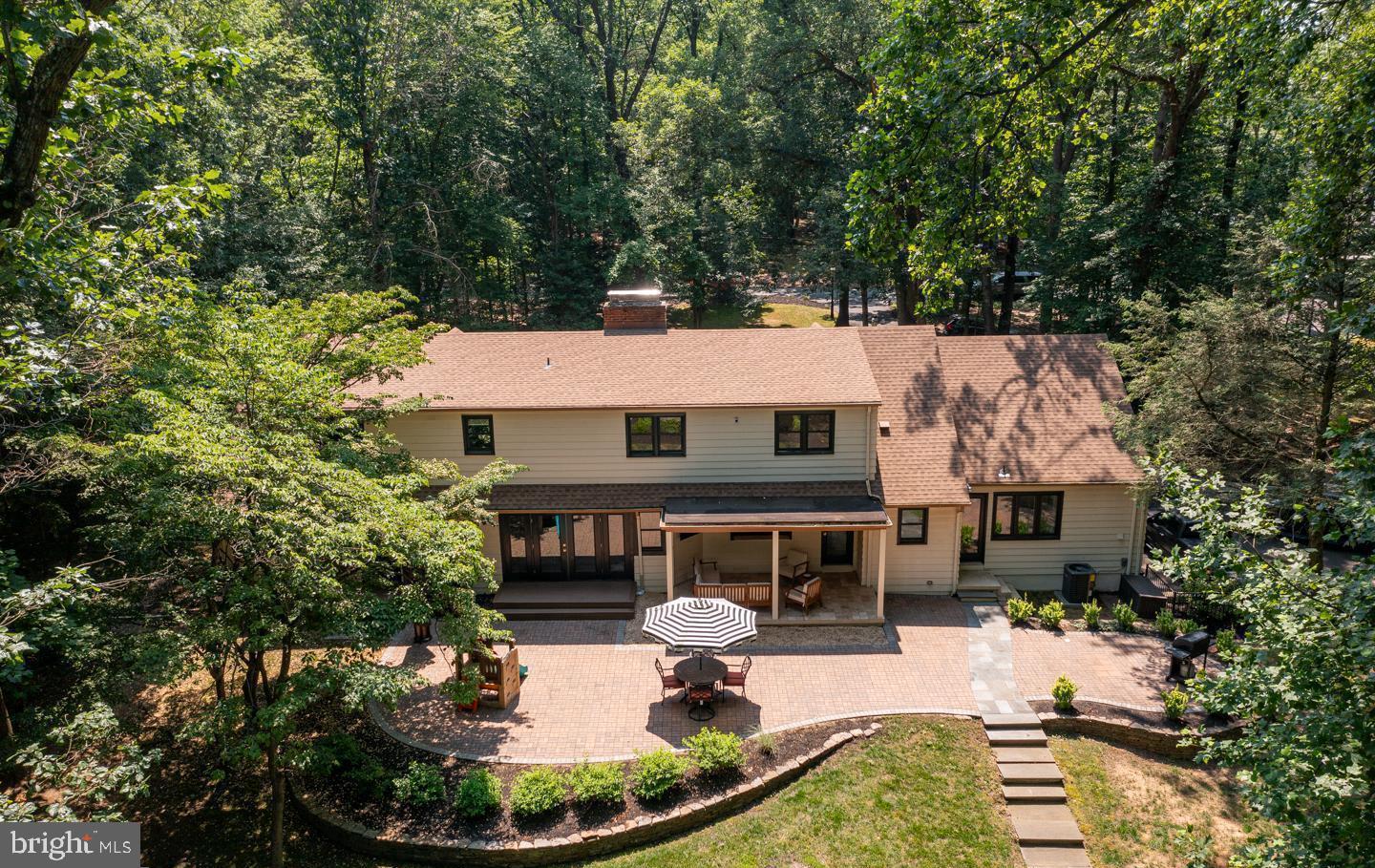 1134 WINDING DRIVE