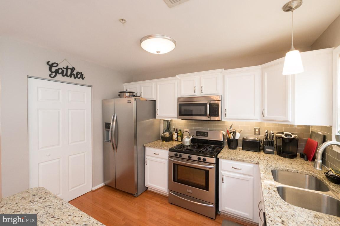 BRINKLEY PARK TOWN - Residential