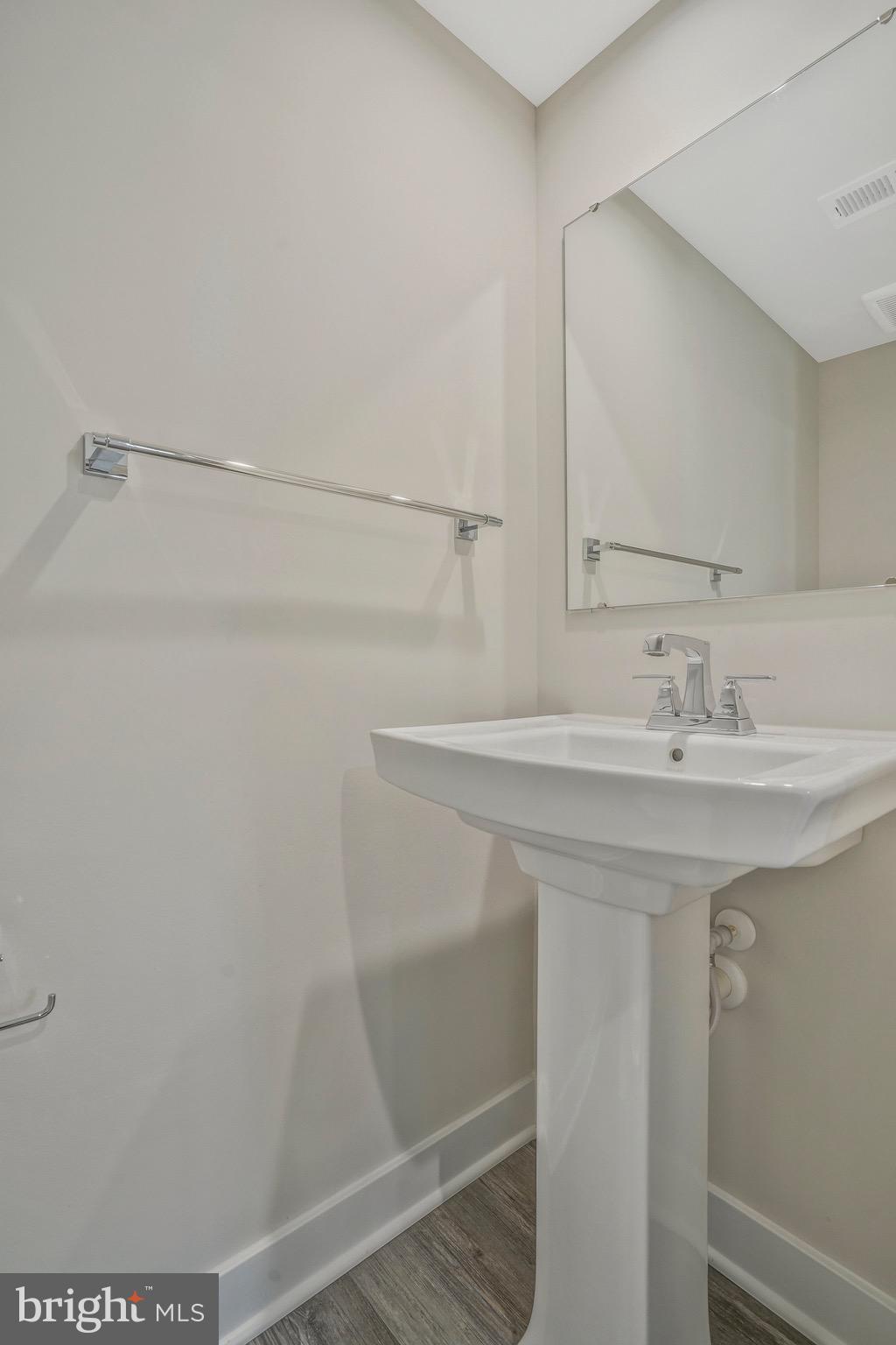 HERITAGE - Residential Lease