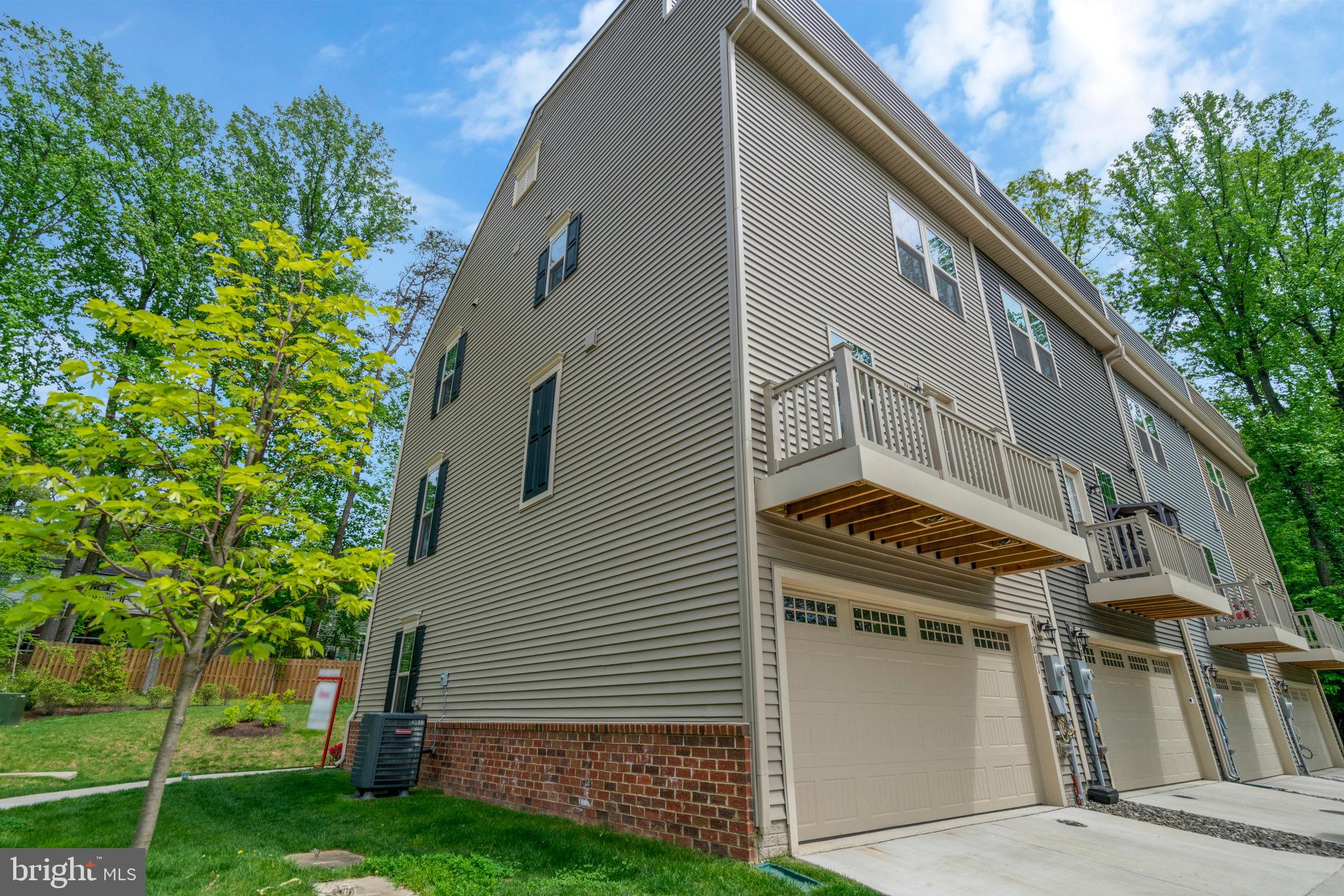 HERITAGE - Residential Lease