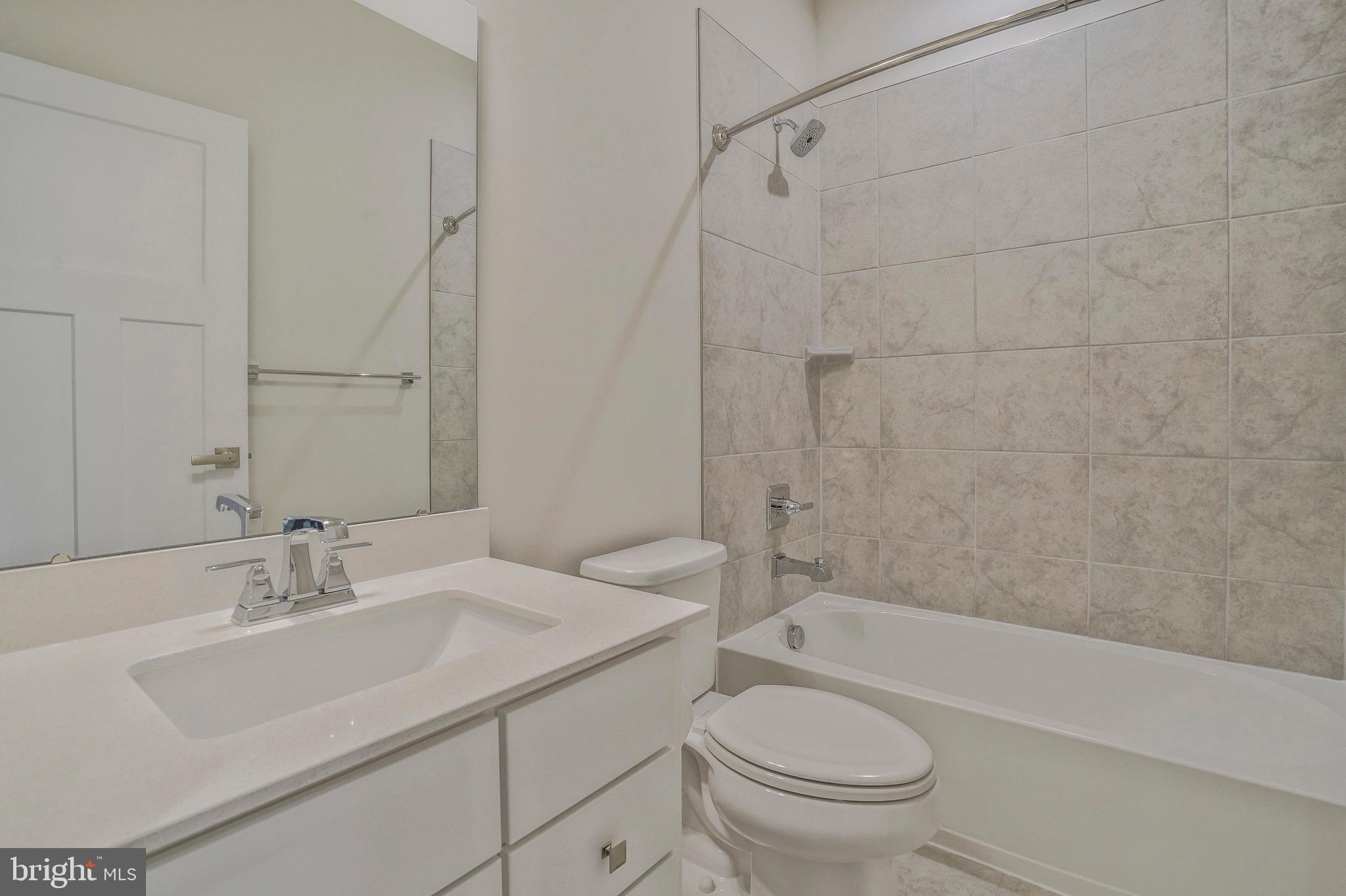 HERITAGE - Residential Lease