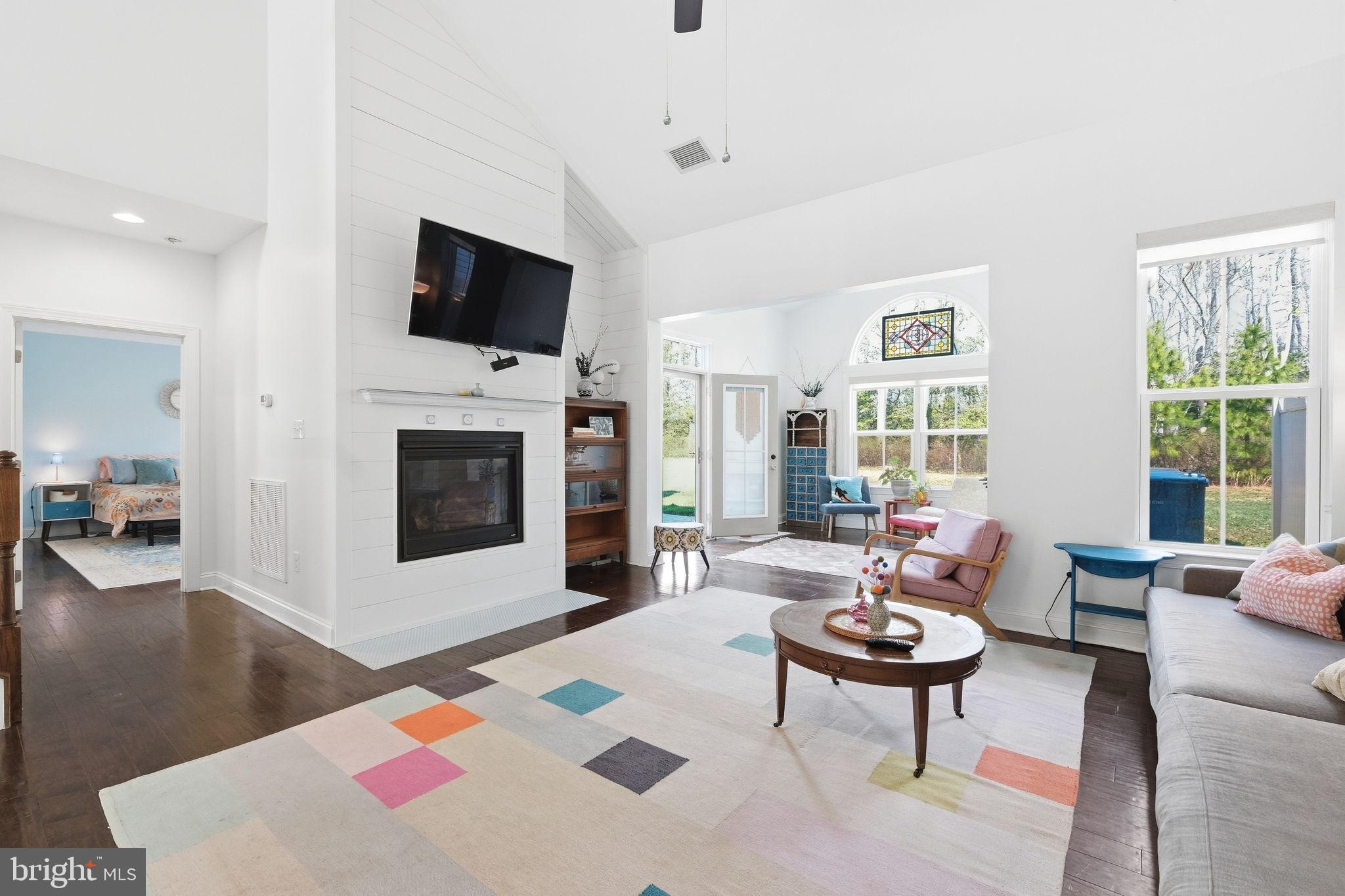 FOREST LANDING - Residential