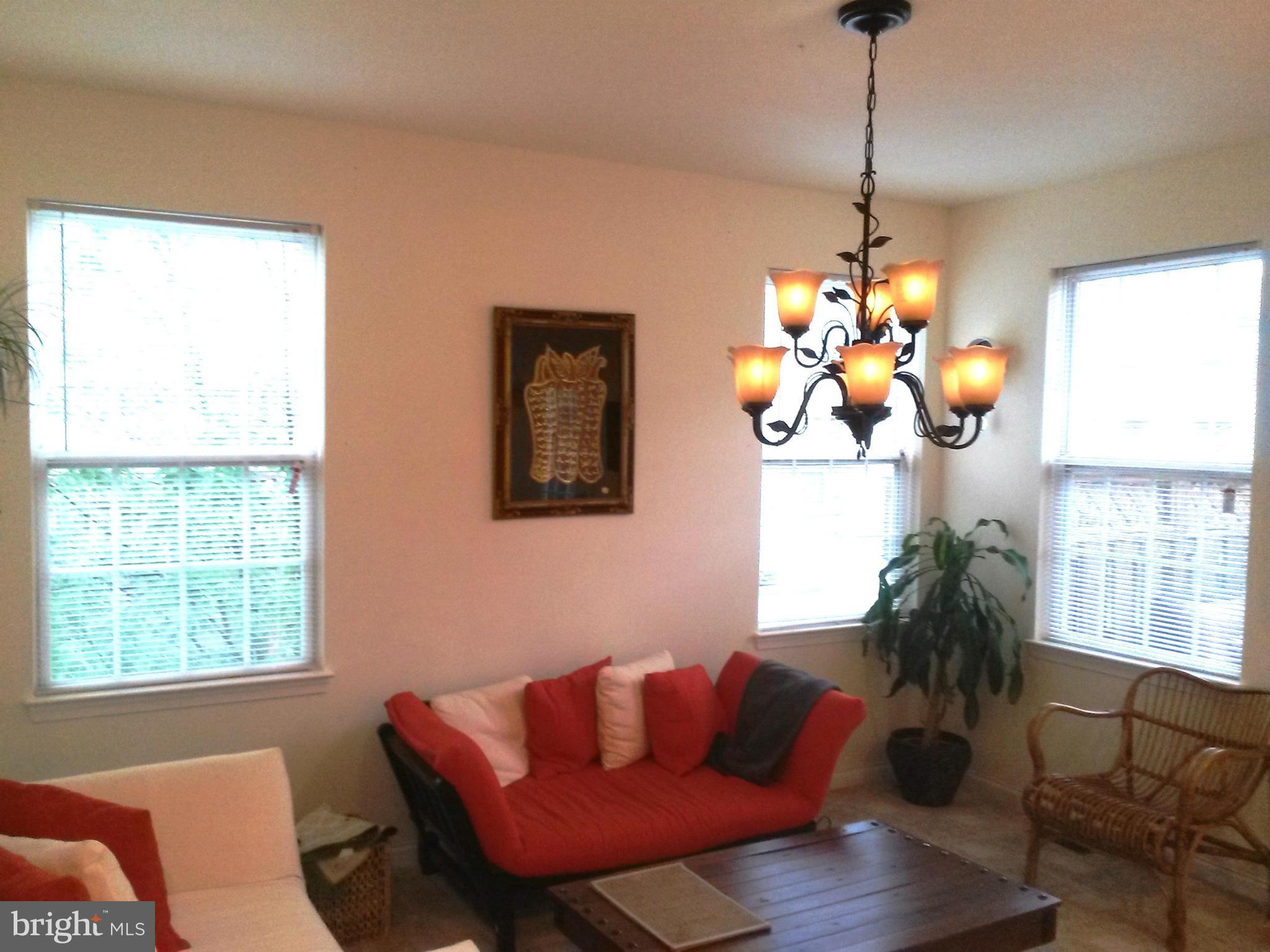 CENTRE VILLAGE - Residential Lease