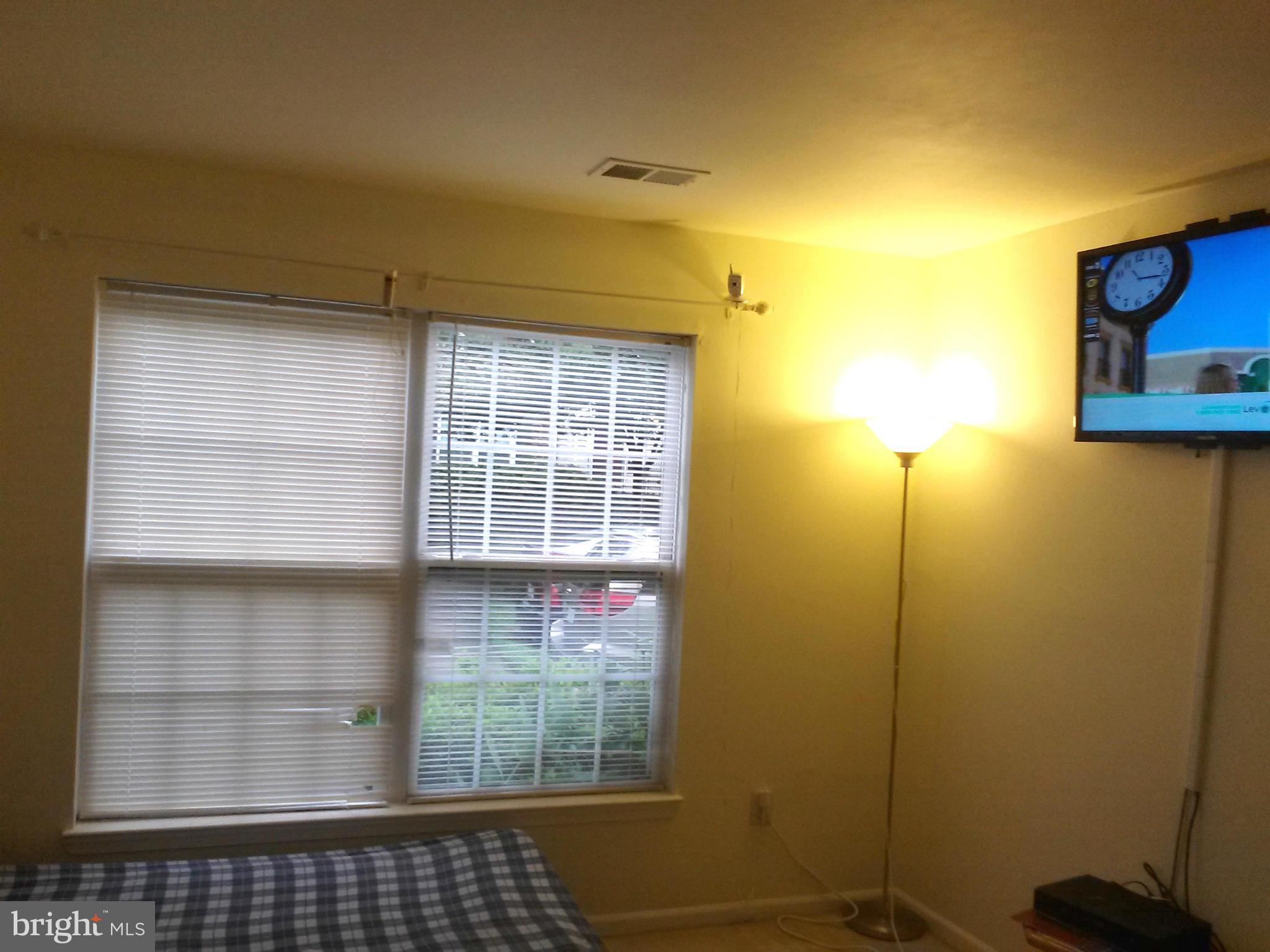 CENTRE VILLAGE - Residential Lease