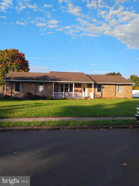 Photo of 1 Aspen Court, DOUGLASSVILLE, PA 19518 (MLS # PABK2078870)