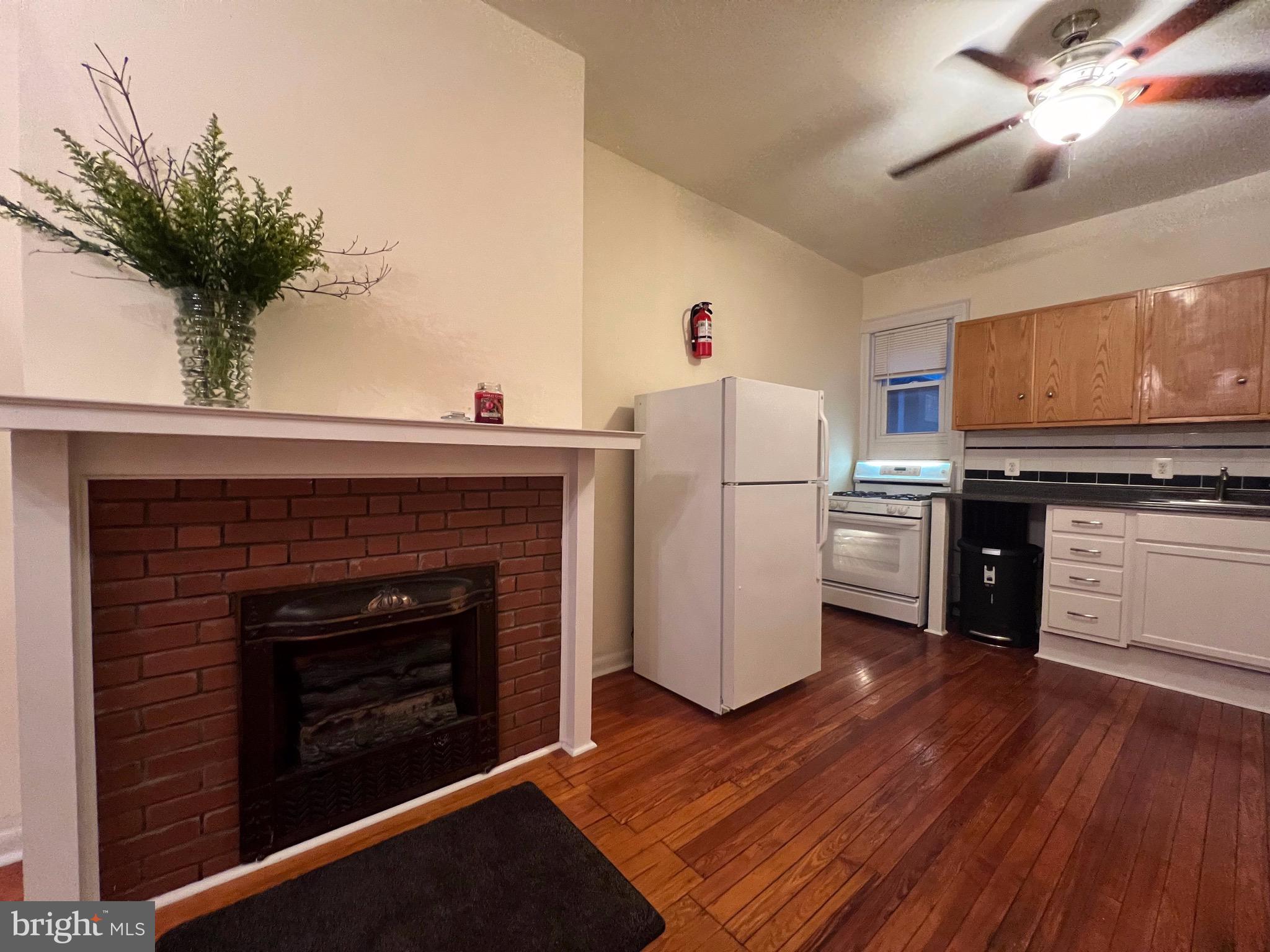 SQUIRREL HILL - Residential Income