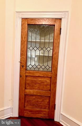 SQUIRREL HILL - Residential Income