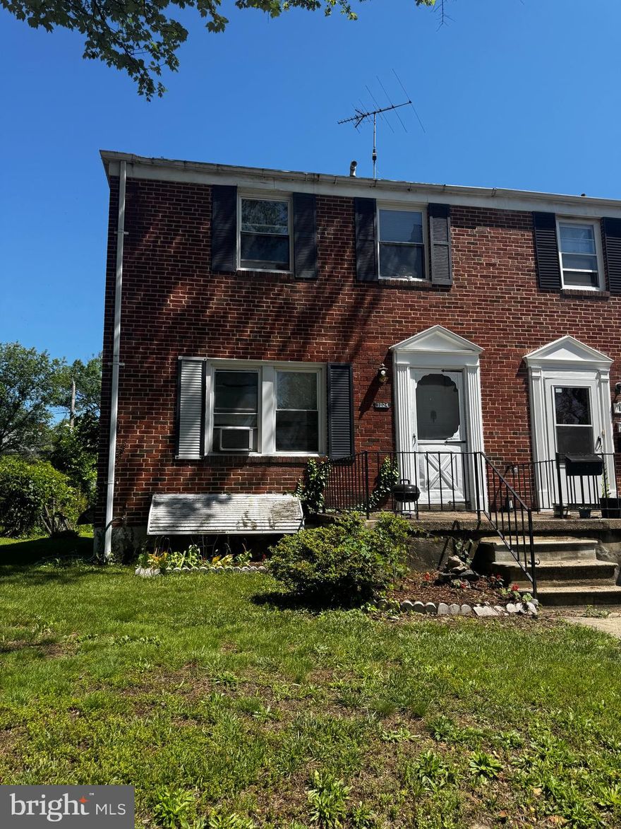 Charming 2-Unit Multi-Family Home – Both occupied with month to month leases!
This versatile and charming duplex features two separate units, making it a perfect opportunity for investors or owner-occupants. The first unit offers 2 spacious bedrooms, 1 full bathroom and 1 half bathroom, with the added convenience of in-unit washer and dryer. The second unit upstairs  is a bright and cozy 1 bed, 1 bath with all the necessities.
Both units enjoy access to a shared deck, perfect for outdoor dining or relaxing. With separate entrances and comfortable layouts, this property provides privacy and flexibility. Conveniently located near local amenities, public transportation, and more.
Whether you're looking to offset your mortgage with rental income or expand your investment portfolio, this multi-family home is a smart choice. Don't miss out!
