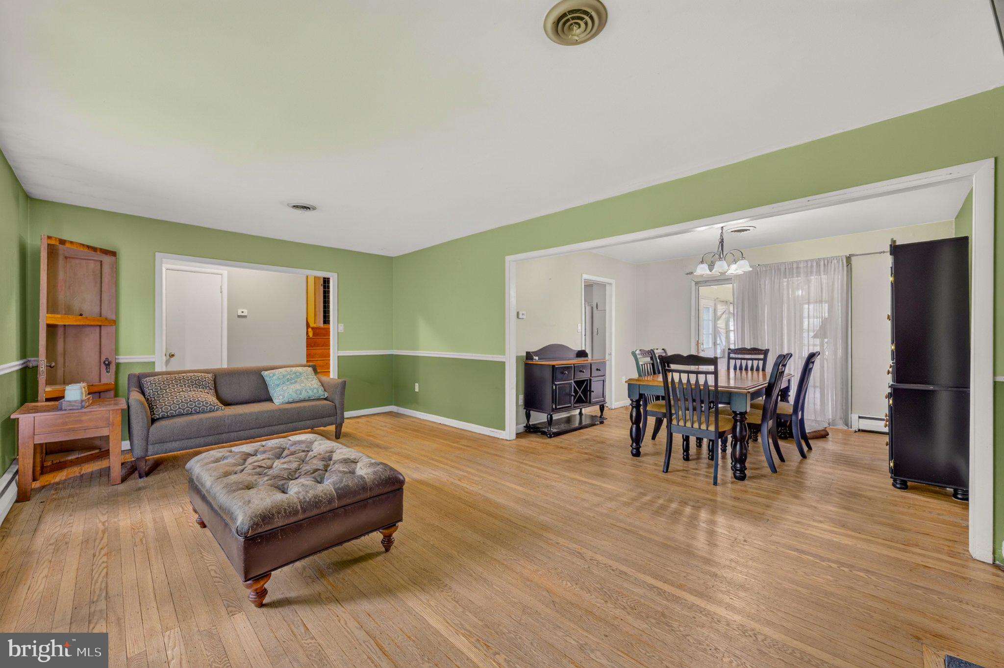 933 BIG OAK ROAD