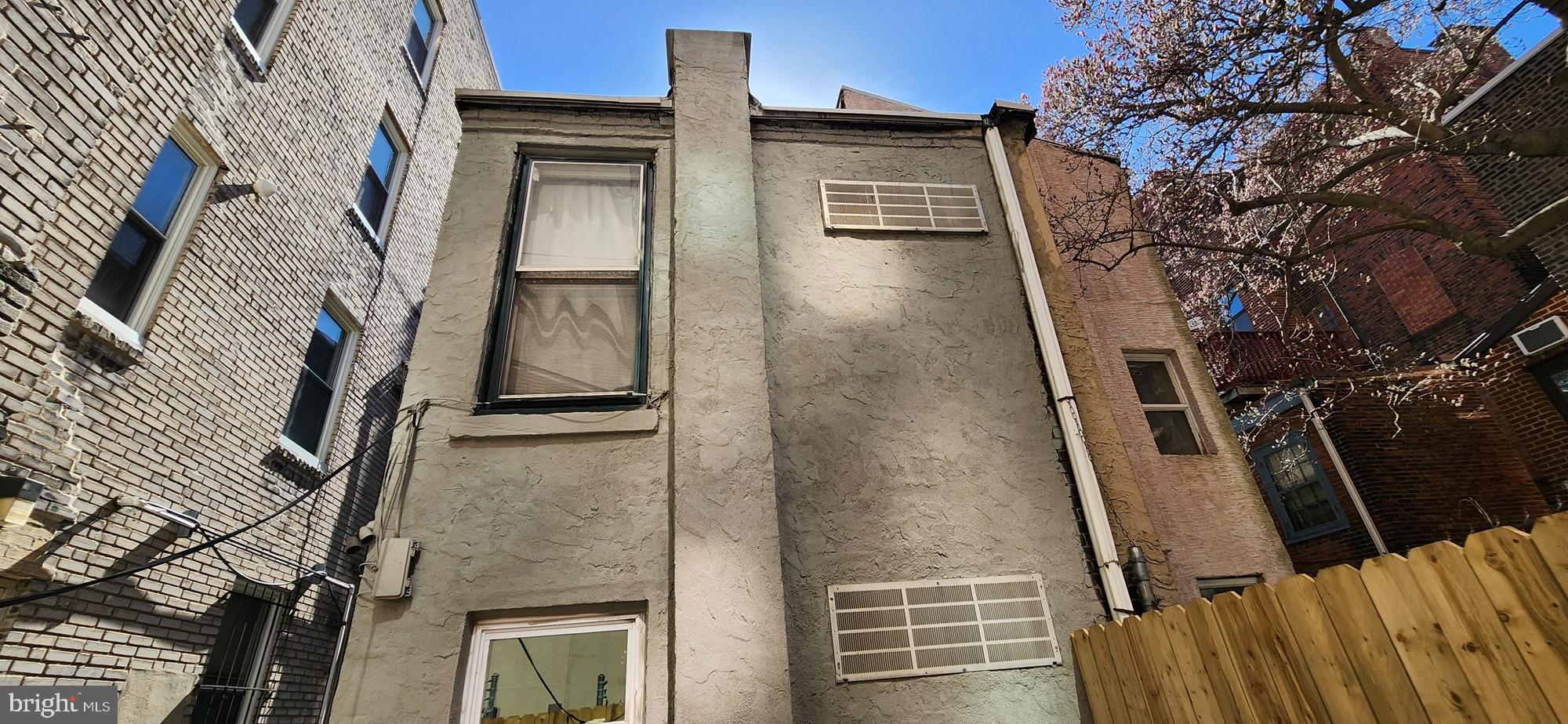 RITTENHOUSE SQUARE - Residential Lease