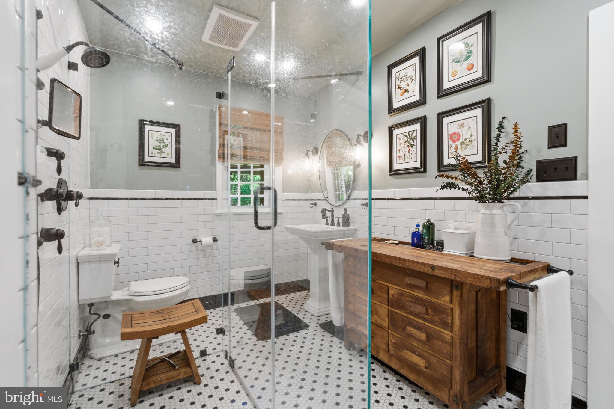 OAKBOURNE PARK - Residential