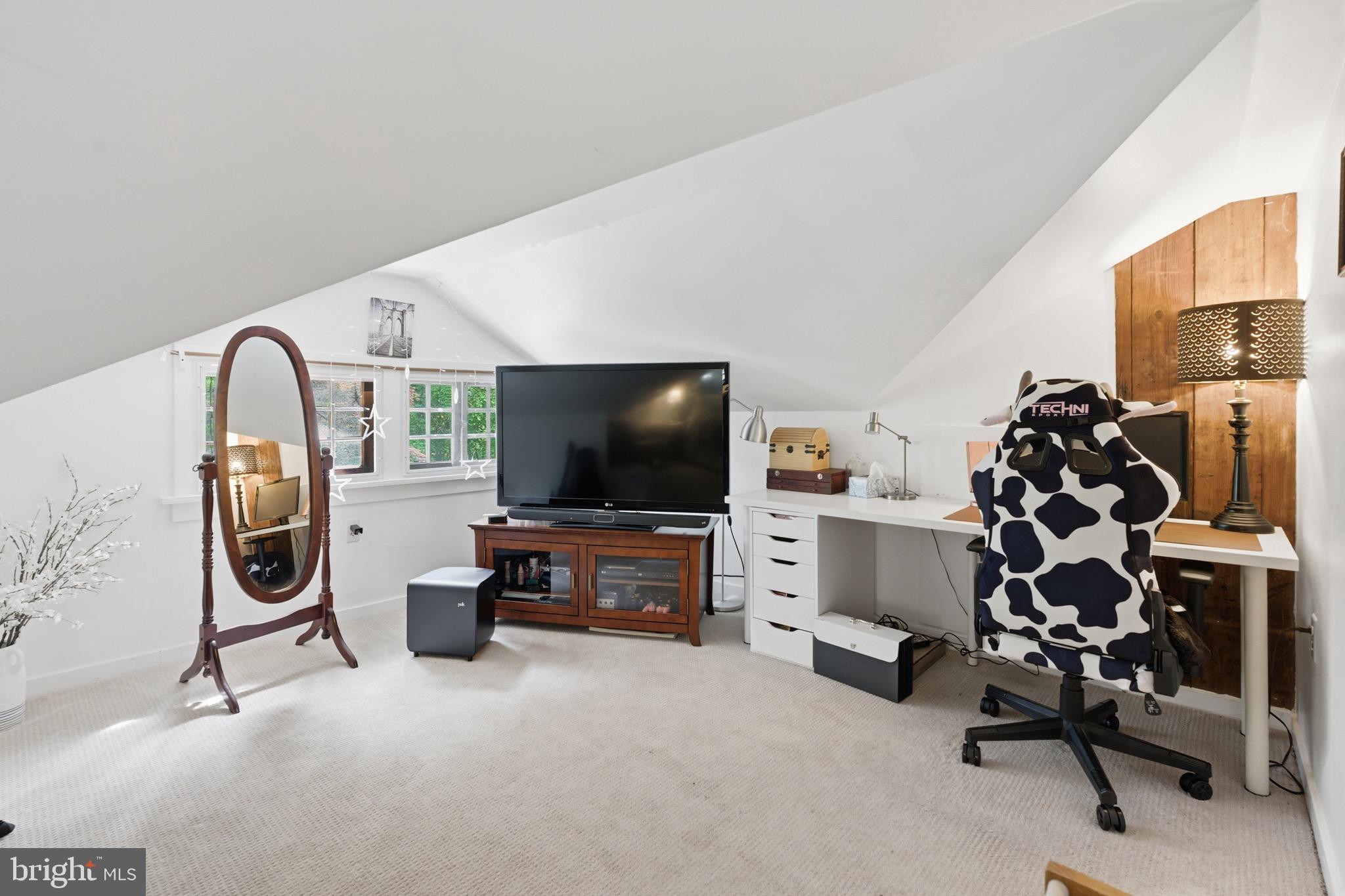 OAKBOURNE PARK - Residential