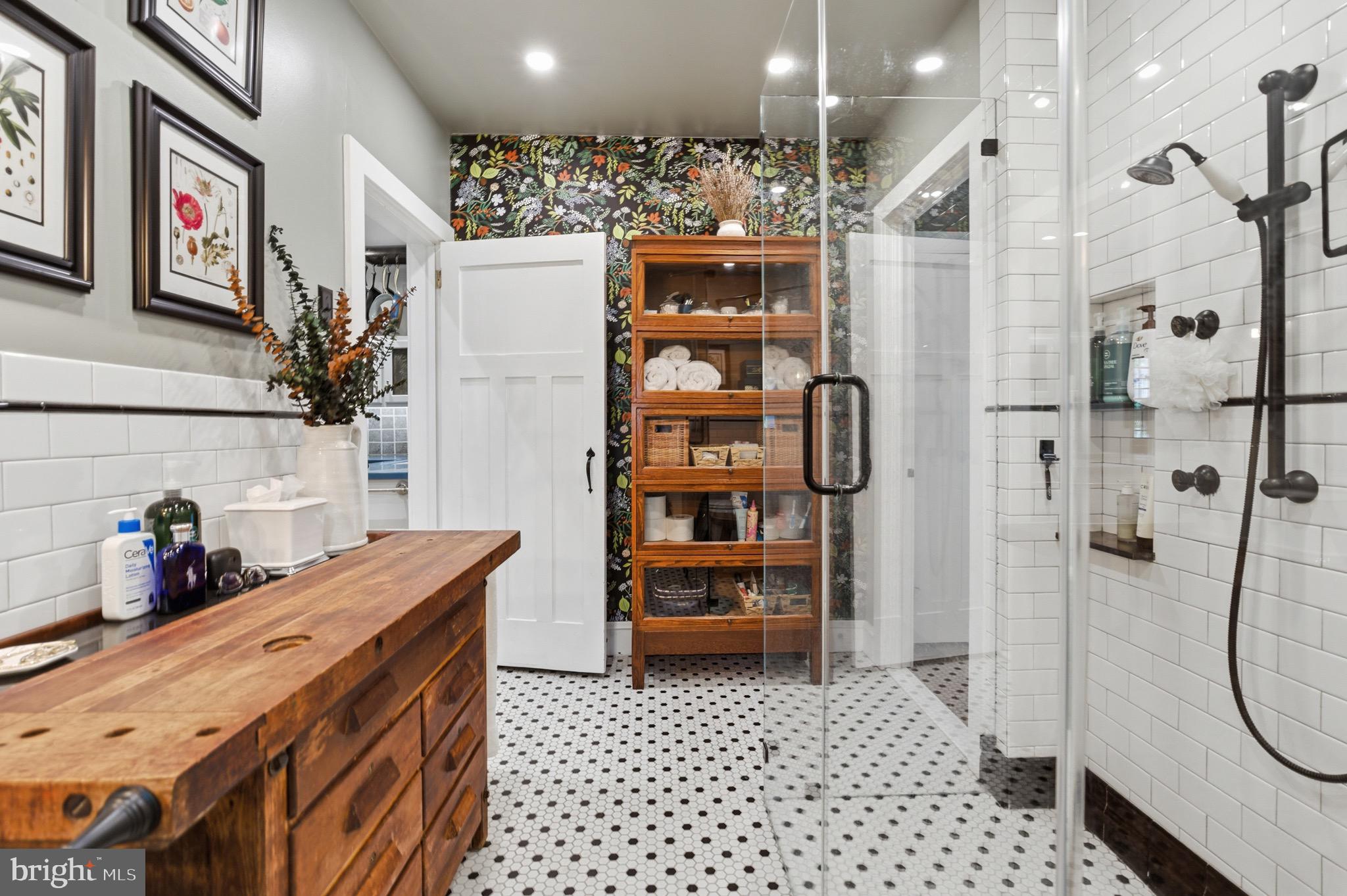 OAKBOURNE PARK - Residential