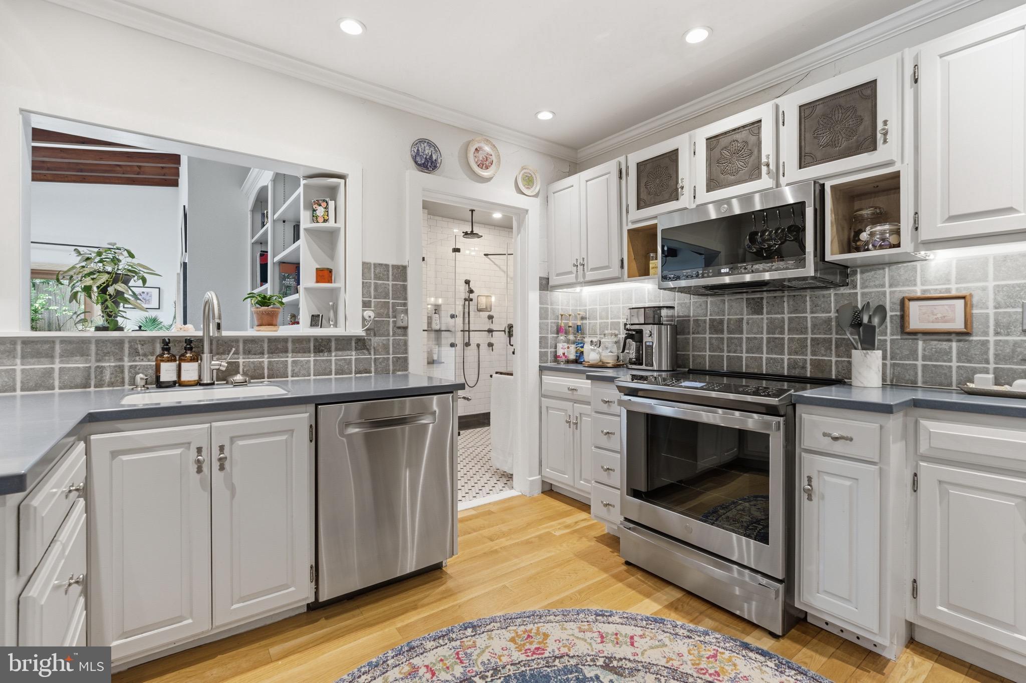 OAKBOURNE PARK - Residential