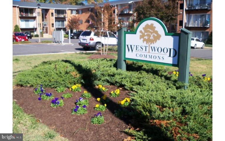 WESTWOOD COMMONS - Residential Lease